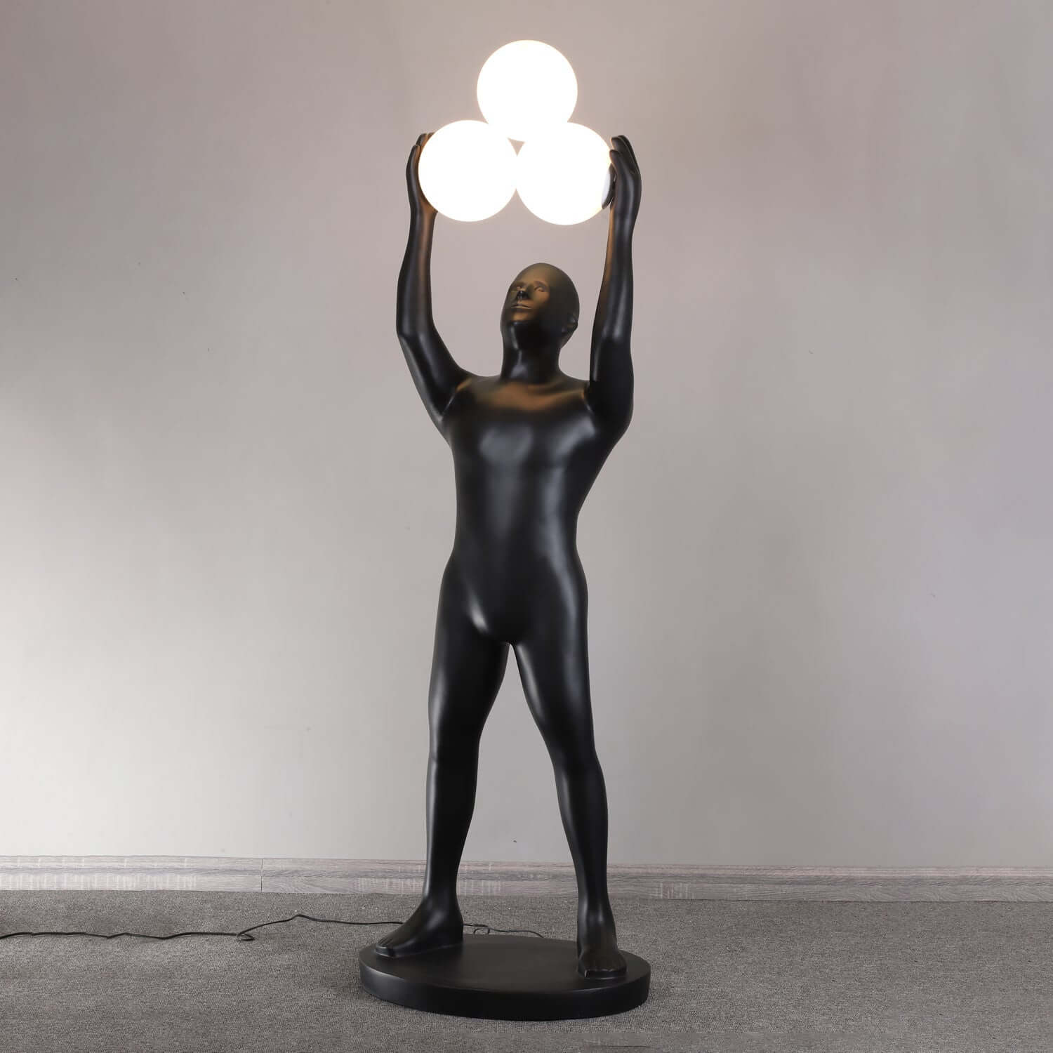 Qureal Sculpture Floor Lamp