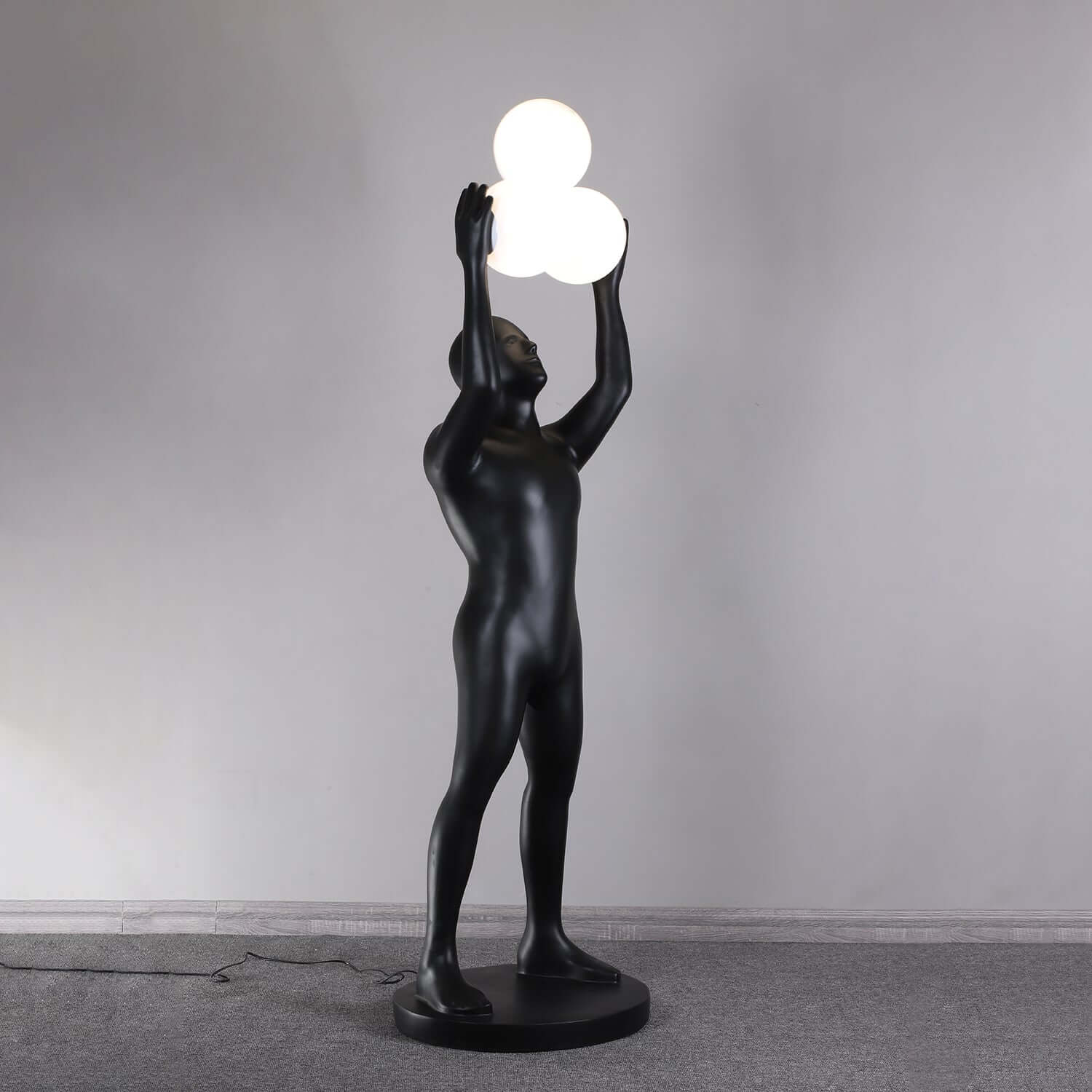 Qureal Sculpture Floor Lamp