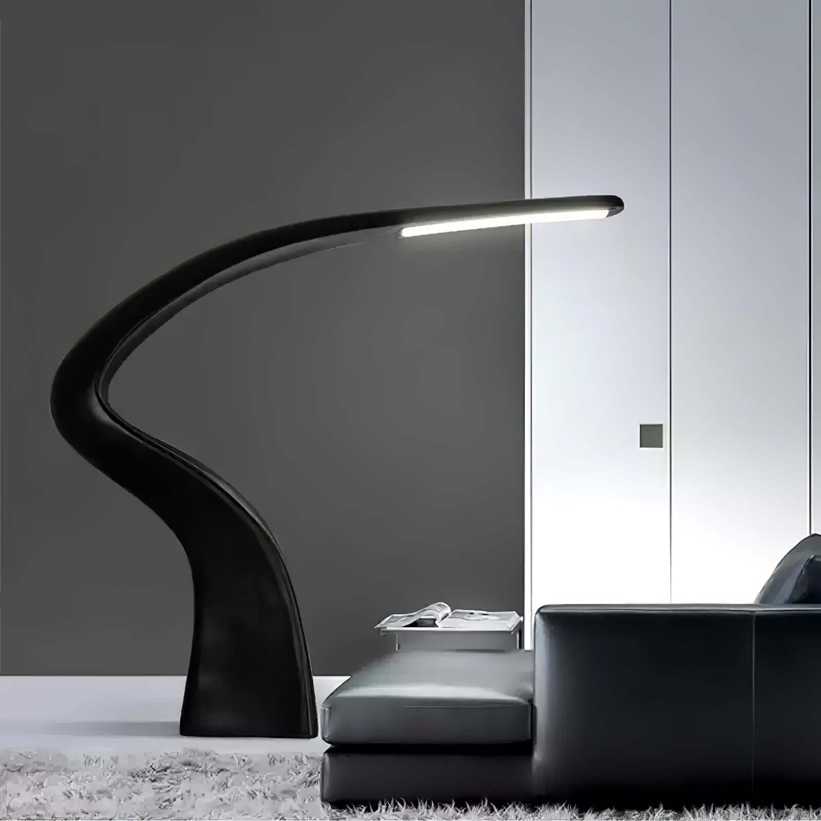 Quvra Floor Lamp