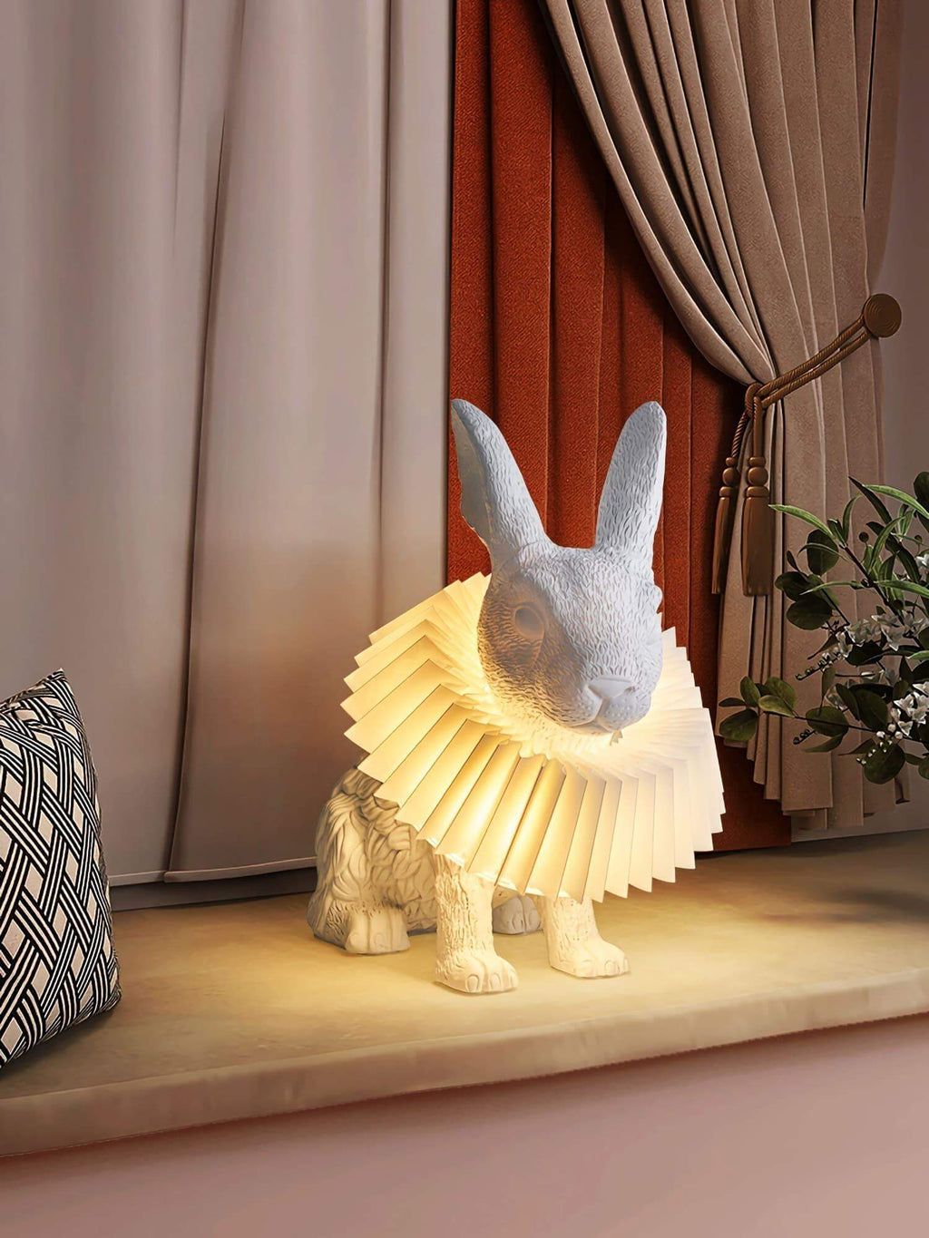 Arlo Rabbit Table Lamp