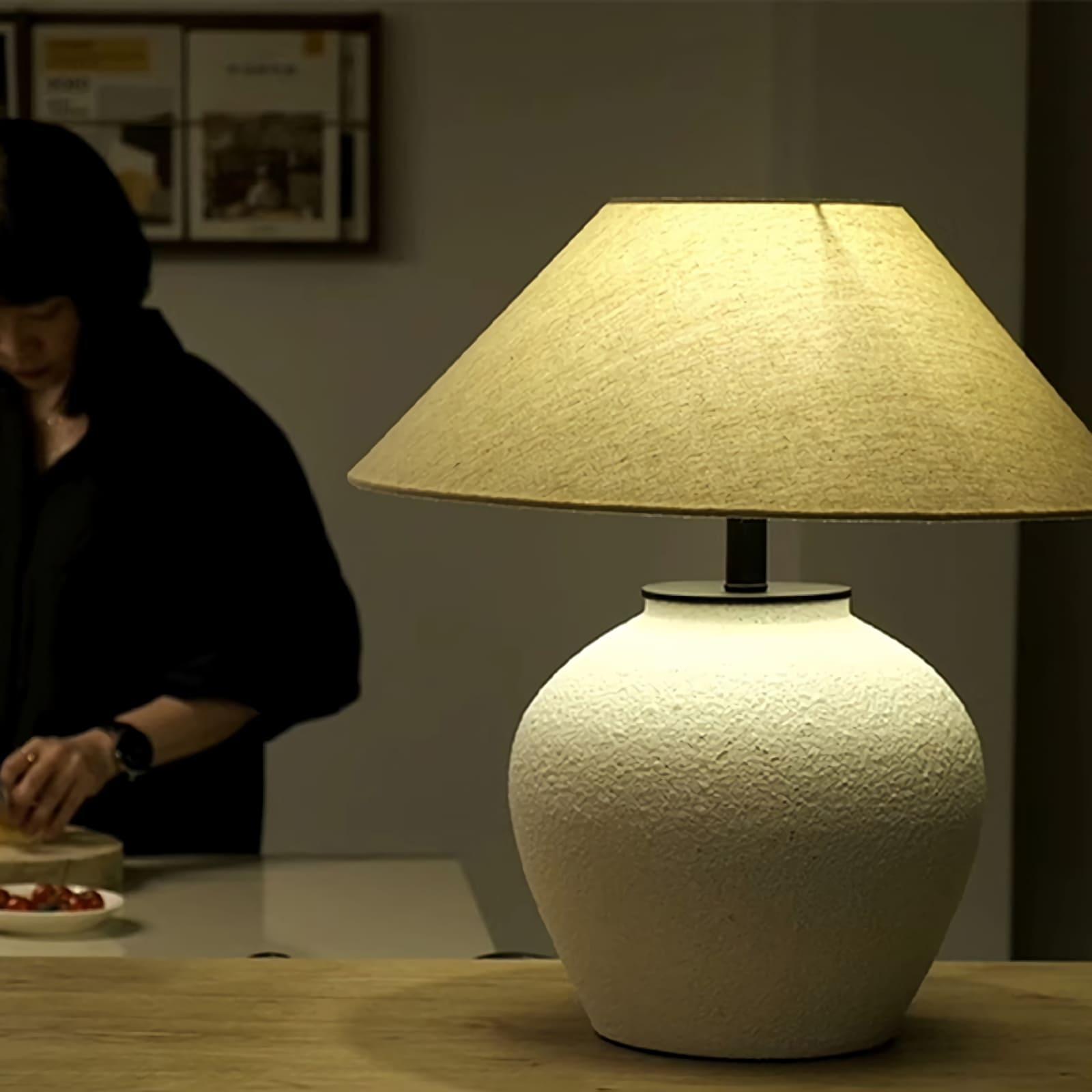 Retro Ceramic Jar Table Lamp
