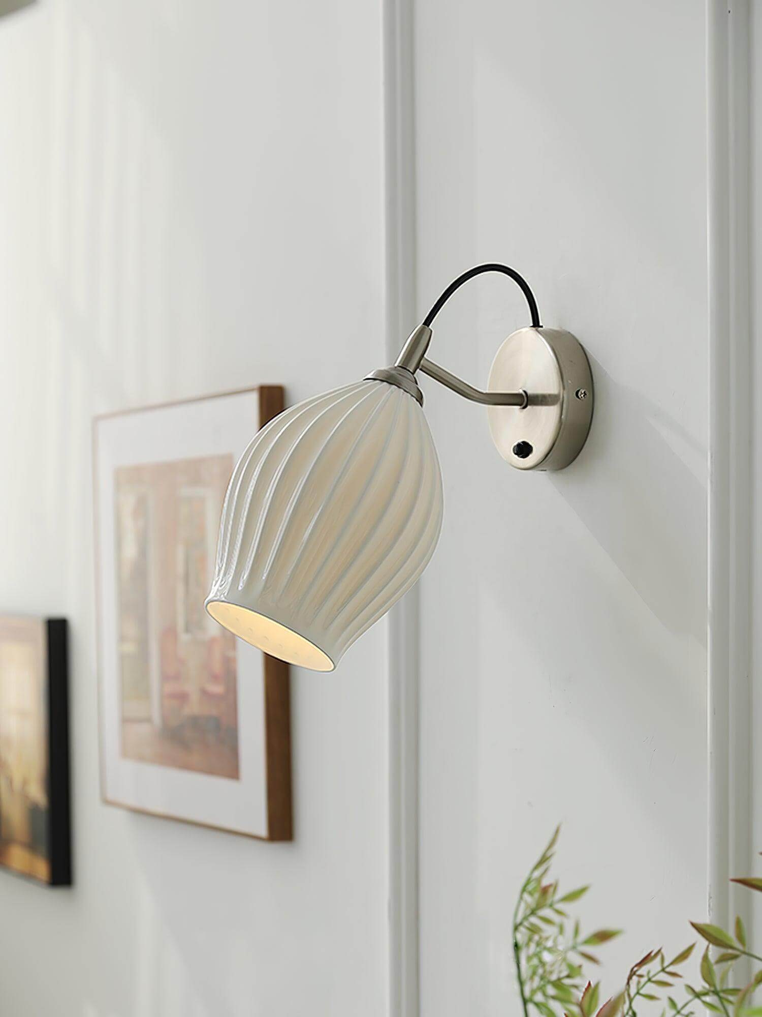 Ceramic Ribbed Wall Light