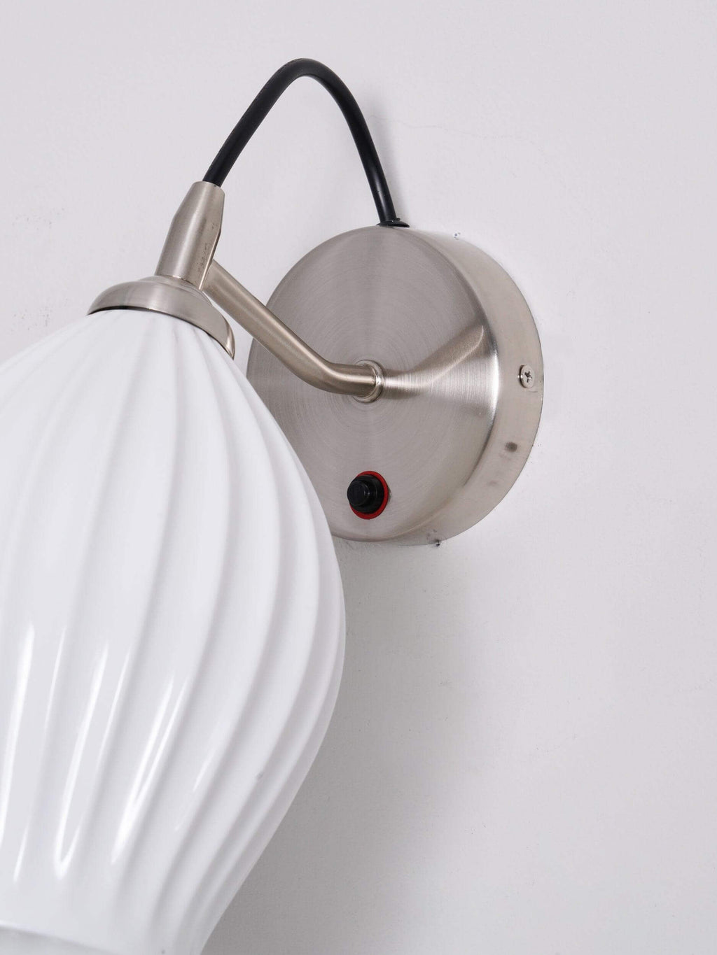 Ceramic Ribbed Wall Light