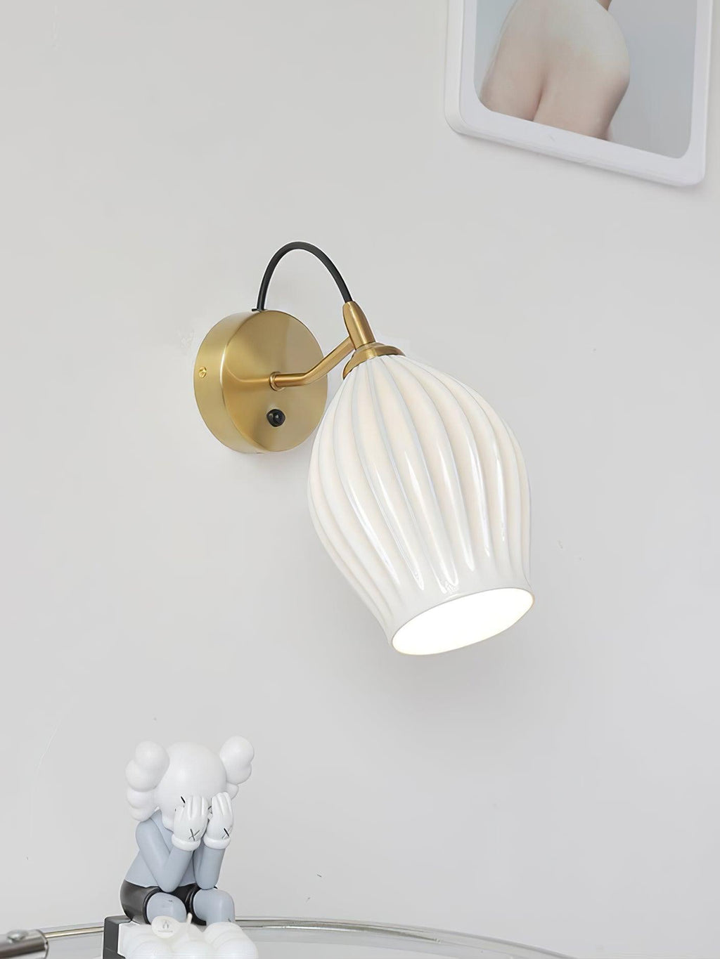 Ceramic Ribbed Wall Light