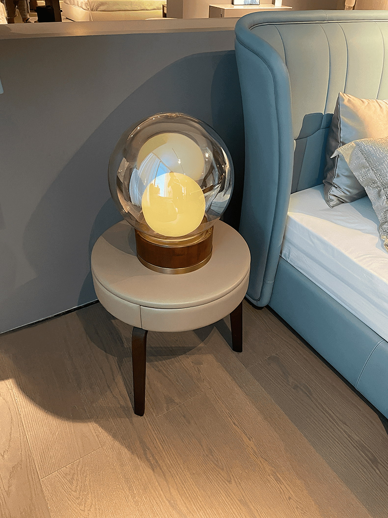 Rigel Glass Table Light