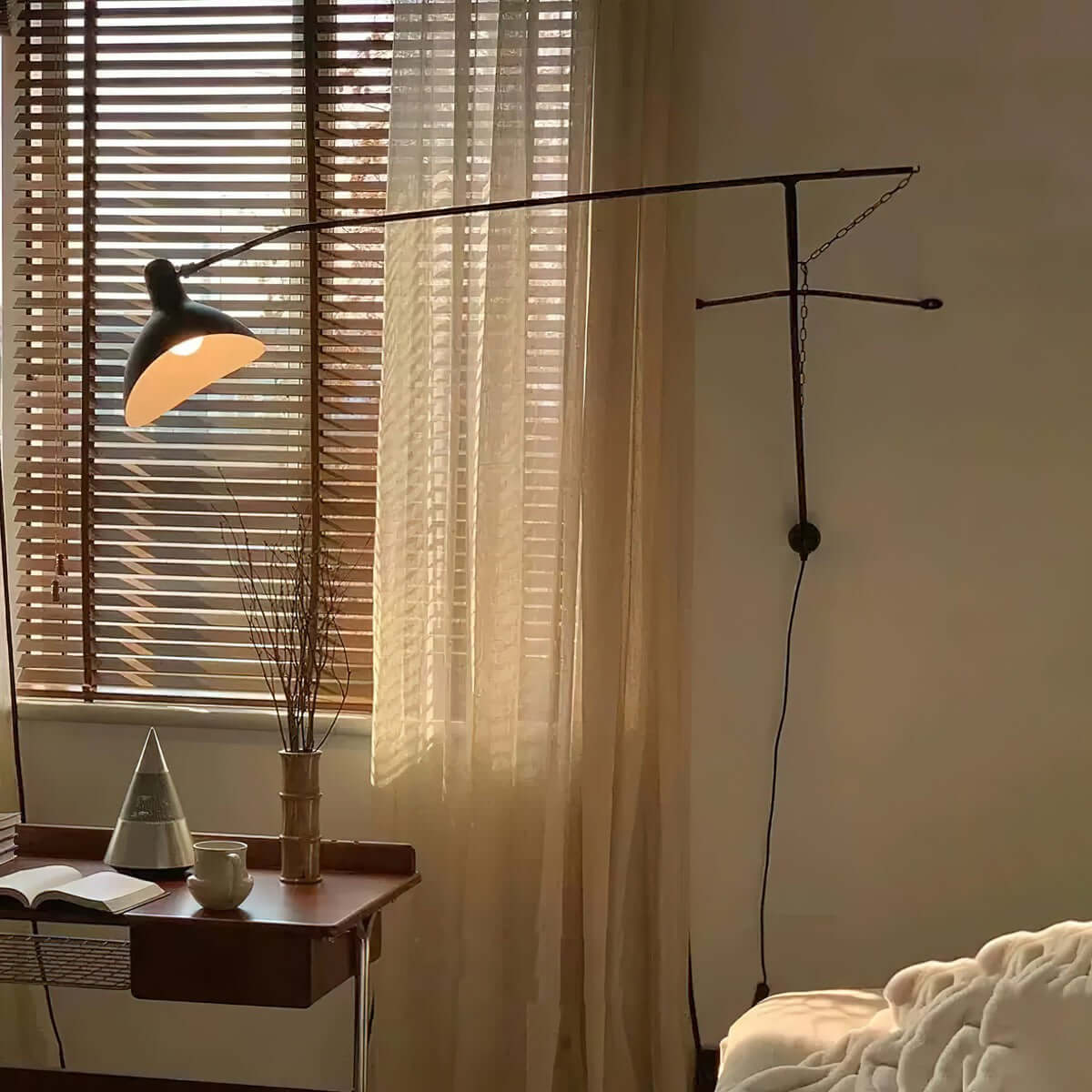 Rivona Wall Lamp