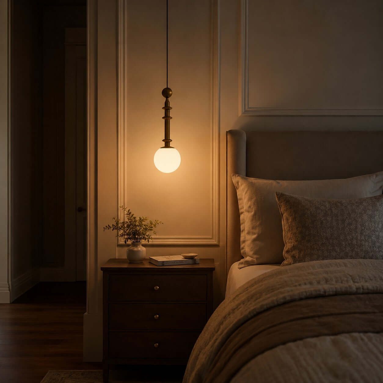 Roman Column Pendant Light