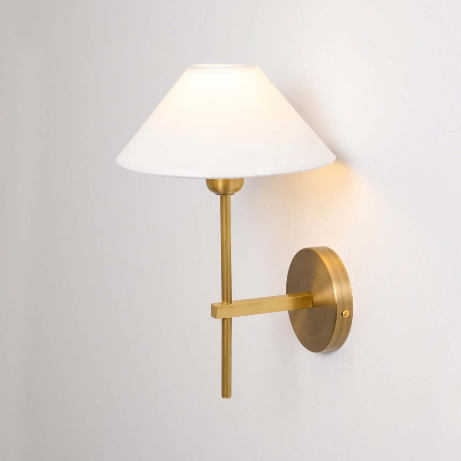 Rovilen Wall Lamp