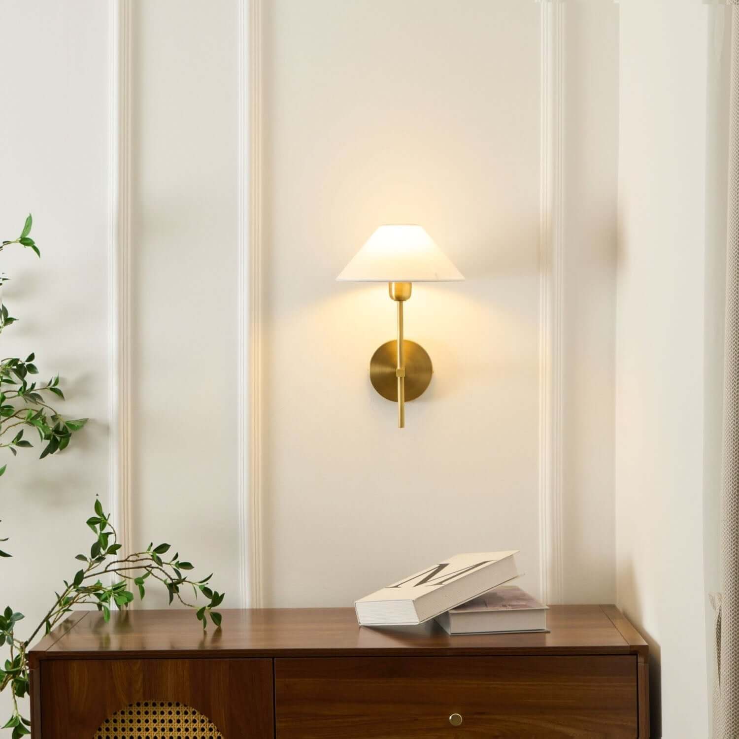 Rovilen Wall Lamp
