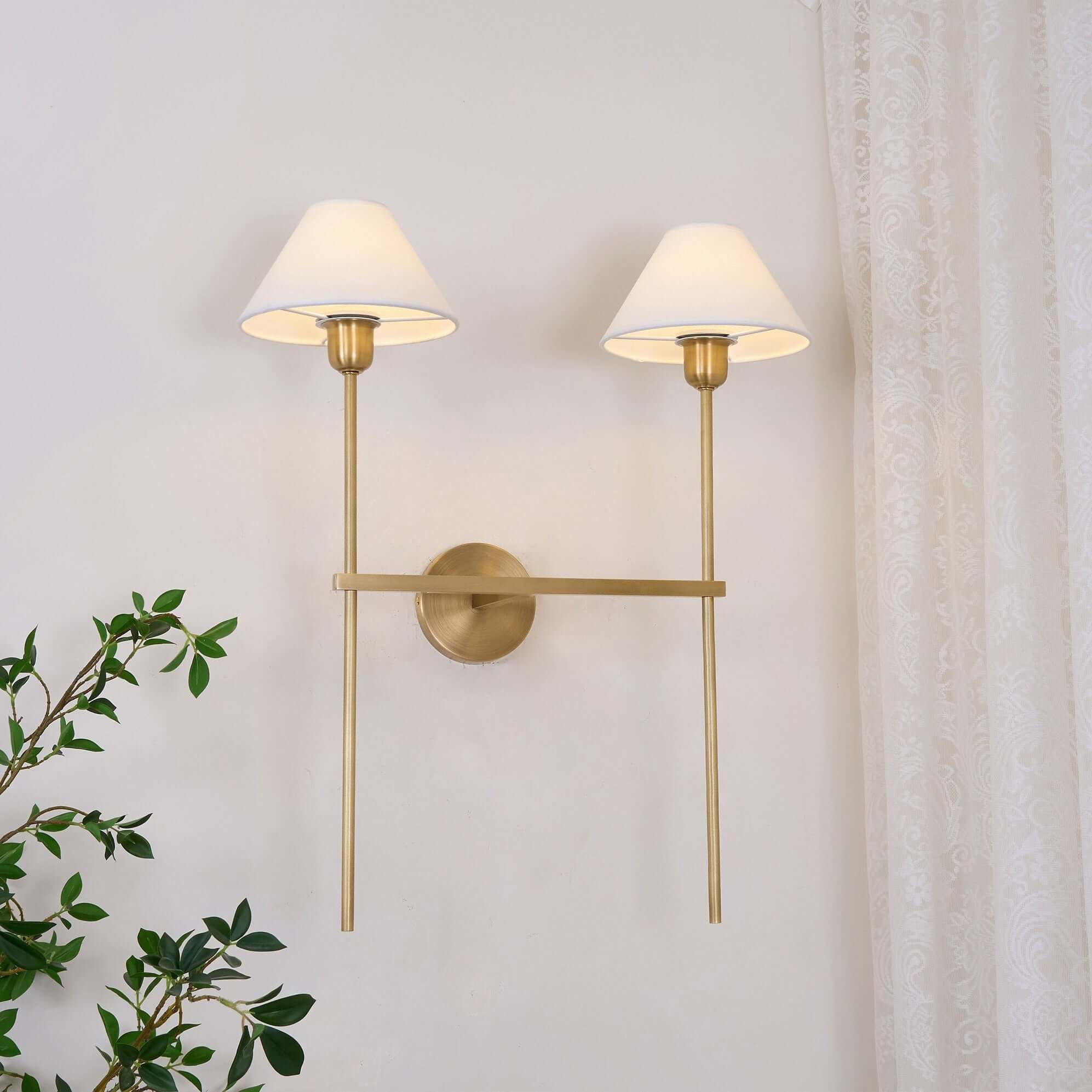 Rovilen Wall Lamp