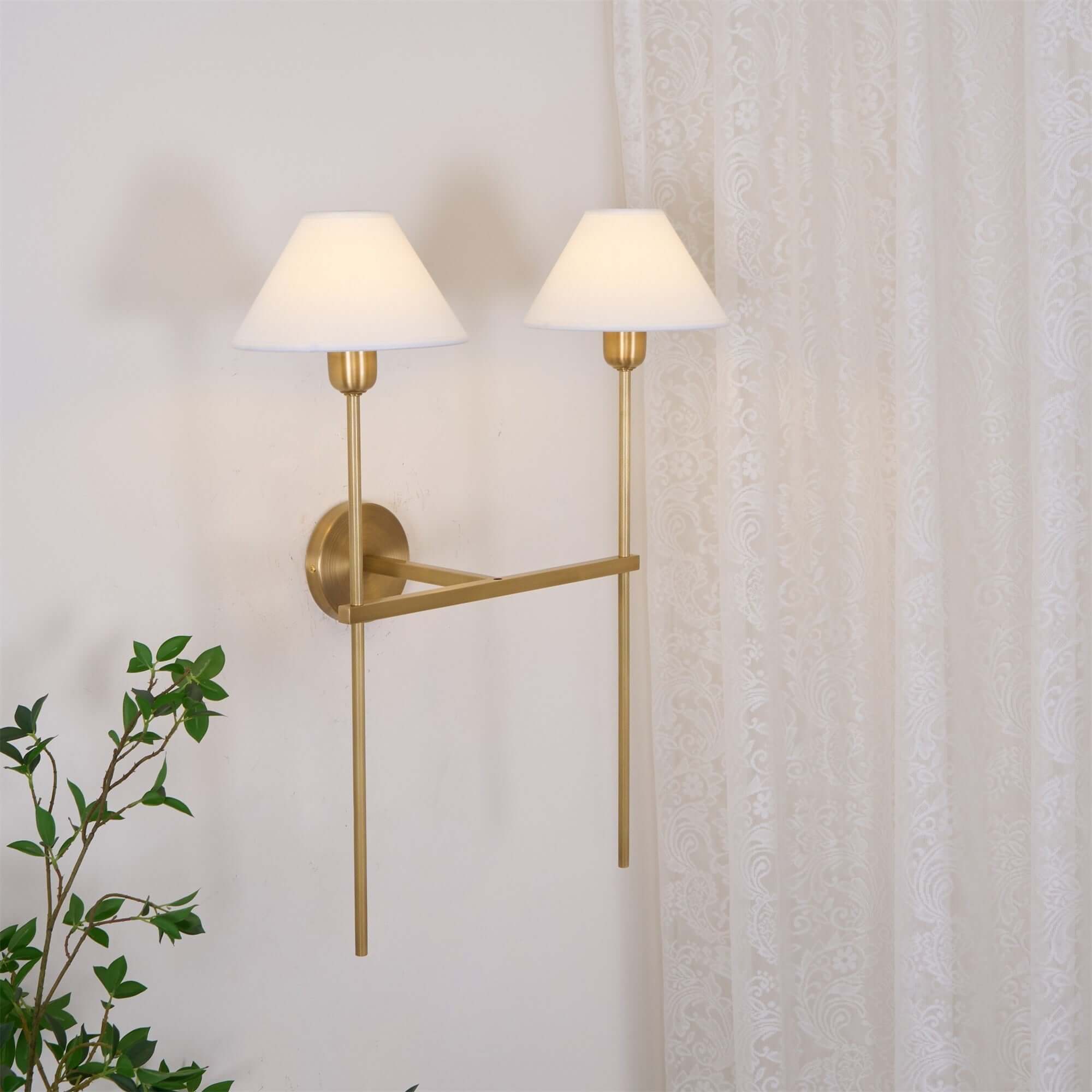 Rovilen Wall Lamp