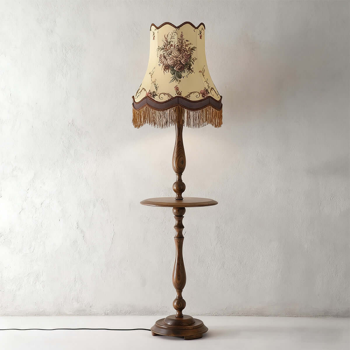 Ruvilo Tassel Floor Lamp