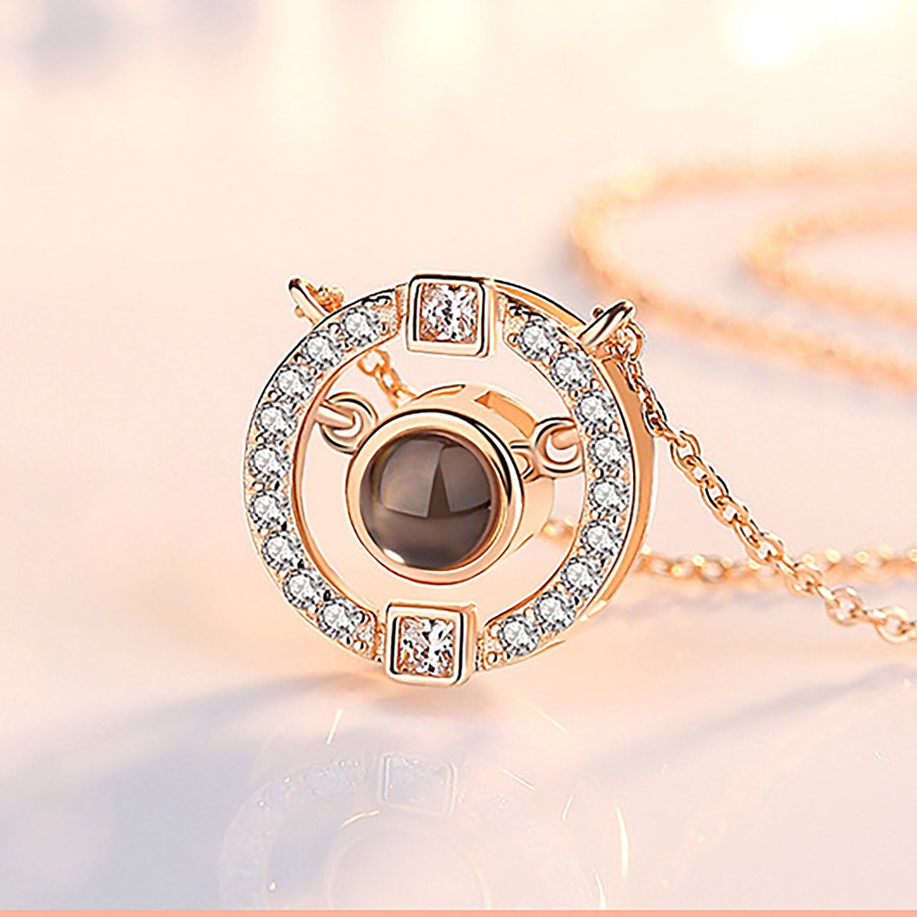 Customizable photo circle Projection Necklace  Creative Pendant is a Commemorative Gift