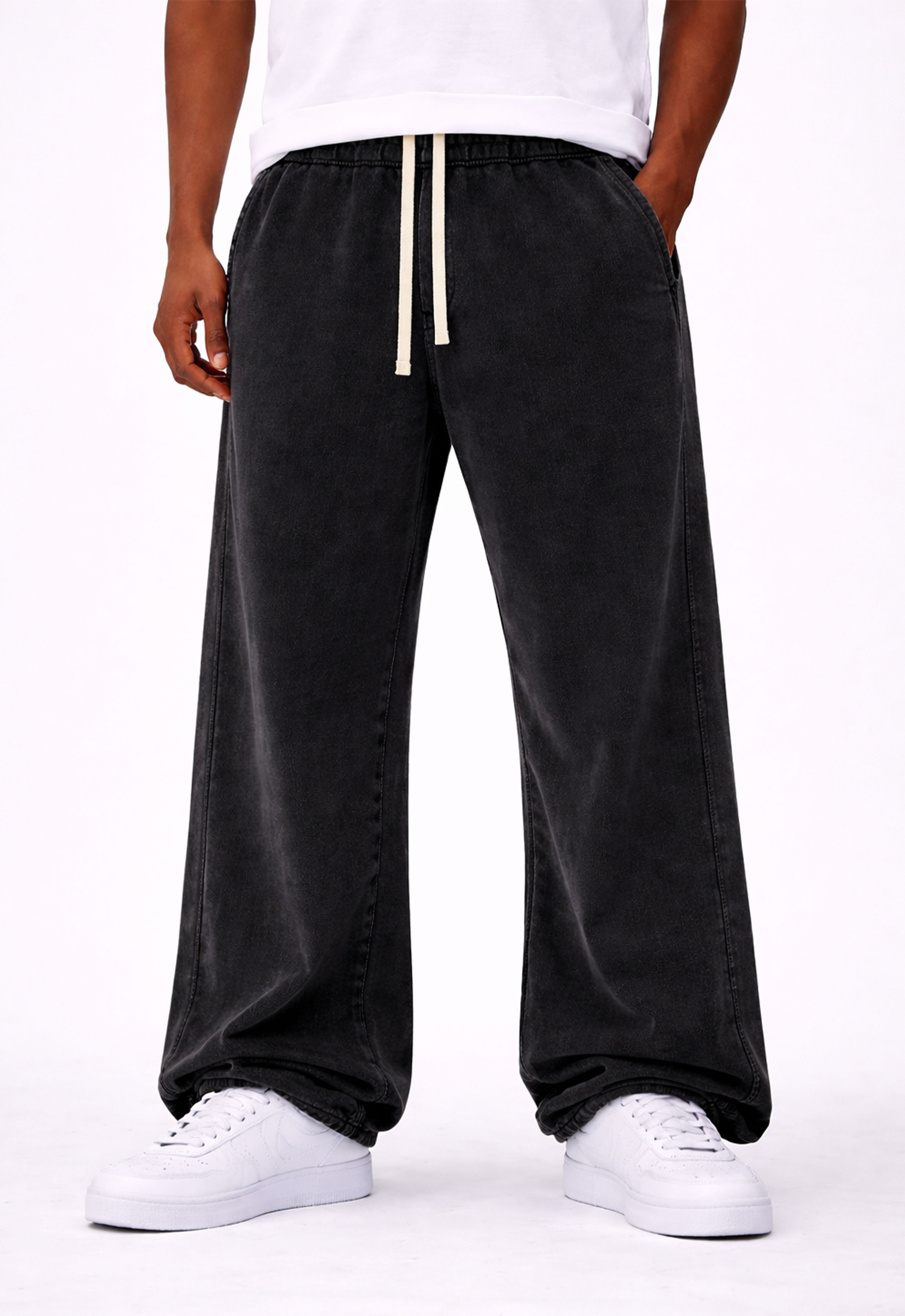 NOIR PANEL SWEATPANTS