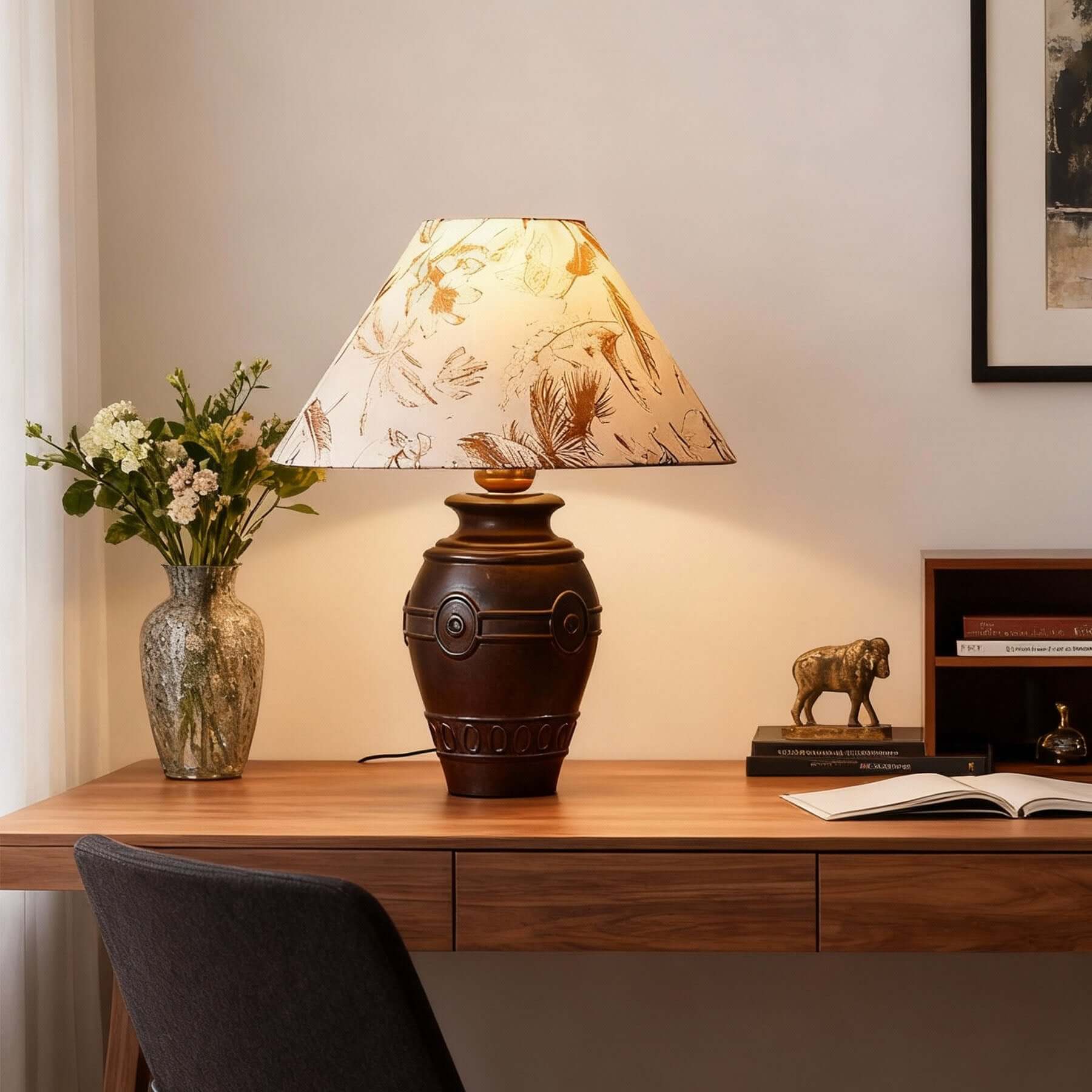 Sarivo Table Lamp