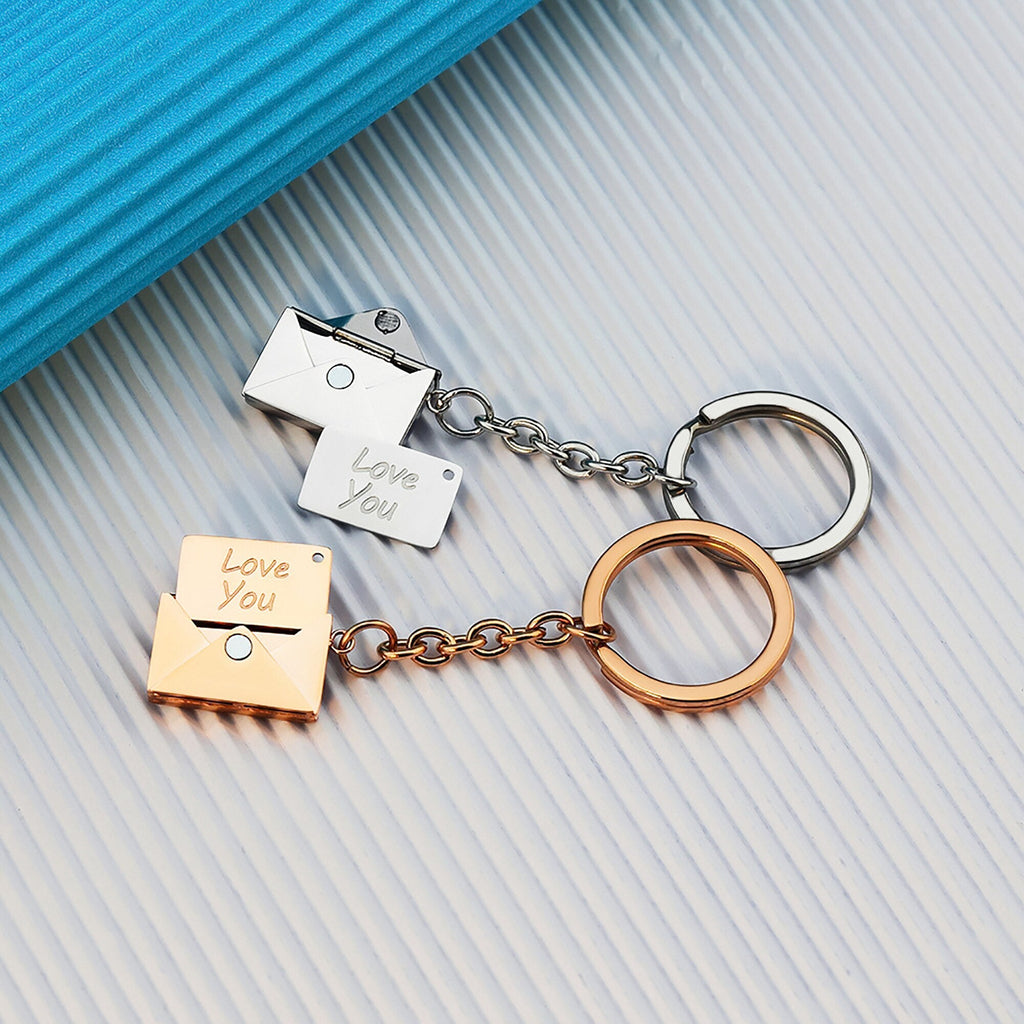Customizable name envelope keychain For Men Women Car Key Holder