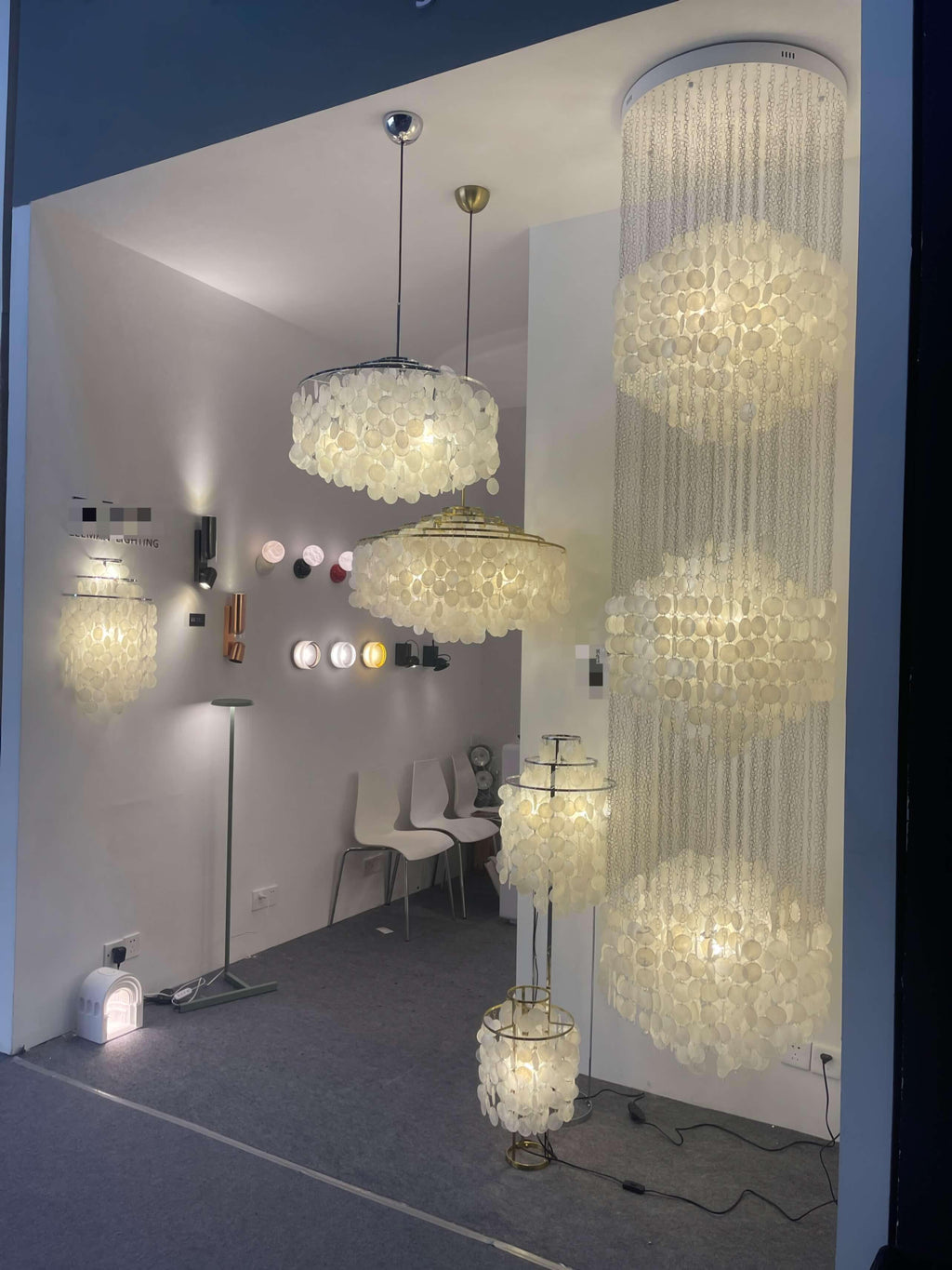 Sea-shell FUN Large Chandelier