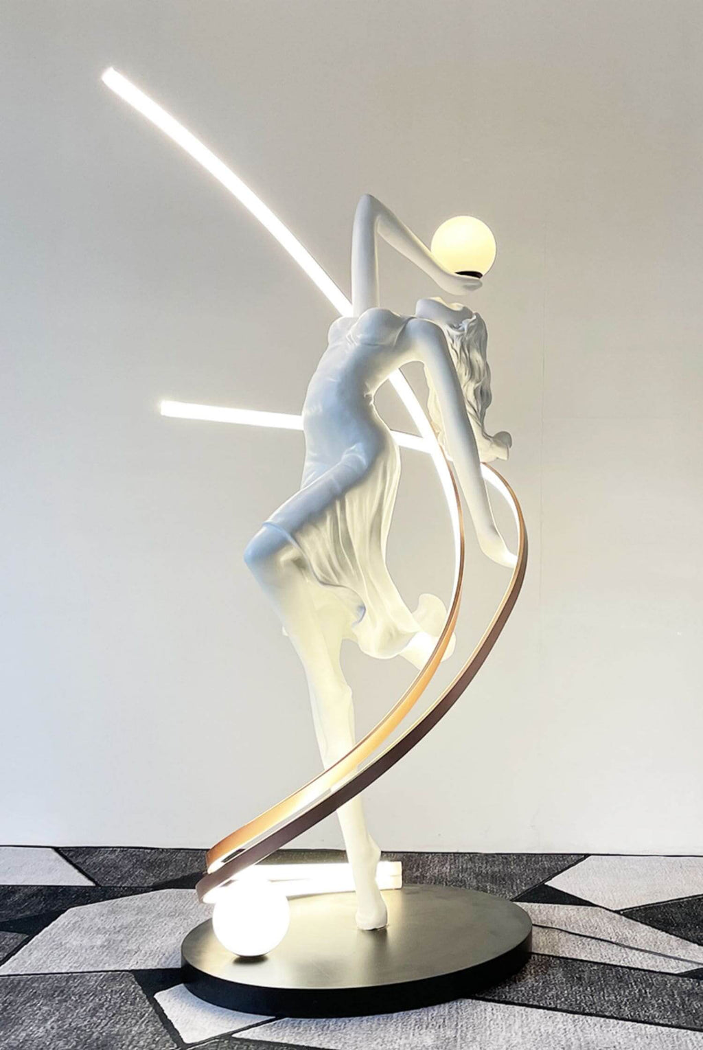 Seralya Sculpture Floor Lamp