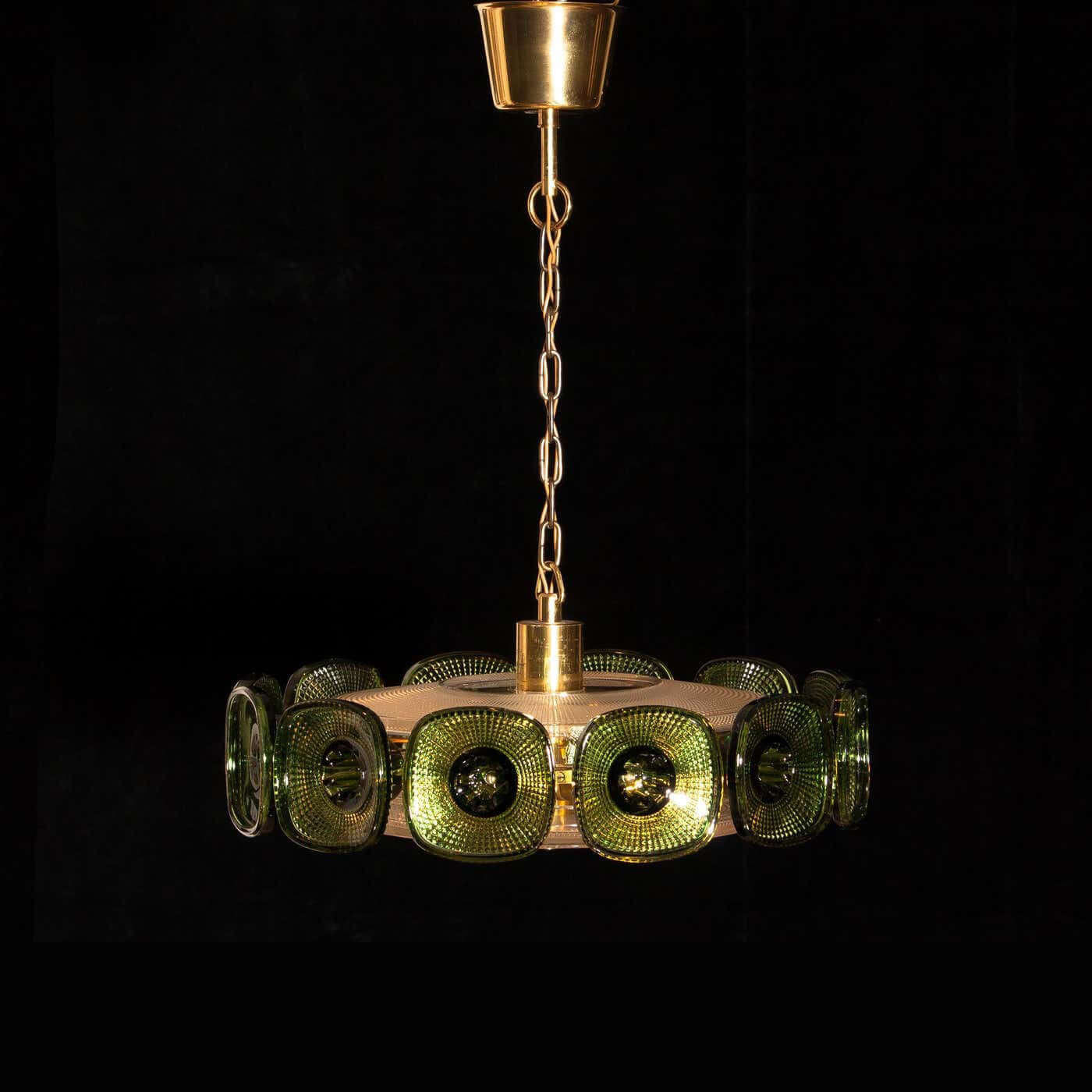 Solvani Chandelier