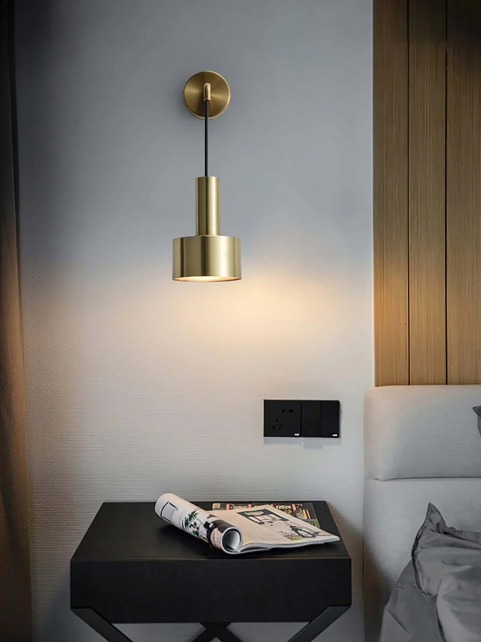 Sovinel Wall Lamp