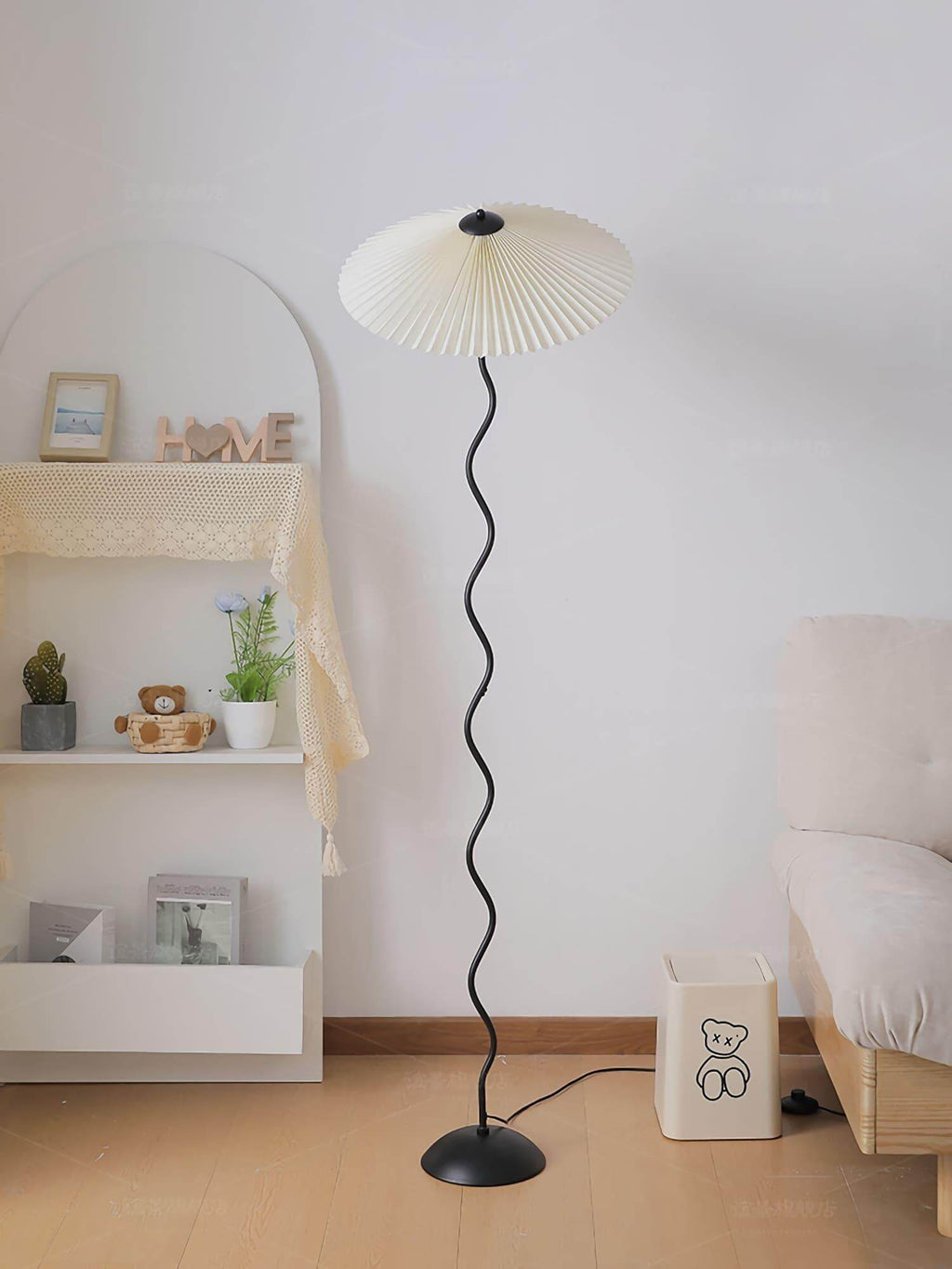 Squiggle Floor Lamp
