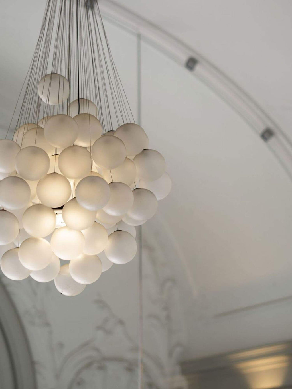 Stochastic Chandelier