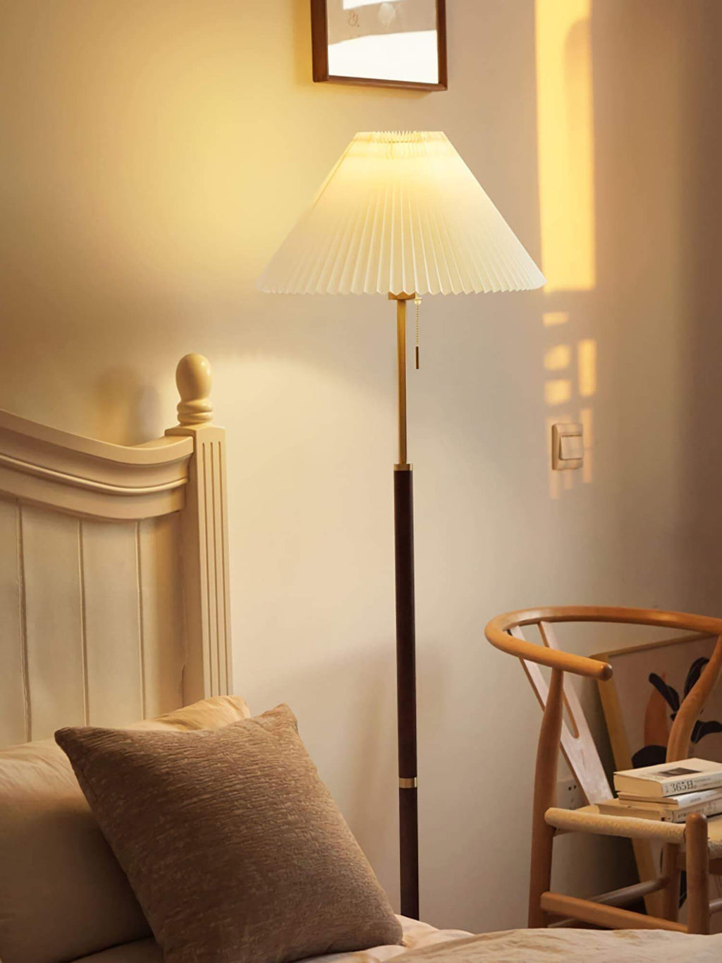 Suki Pleated Floor Lamp
