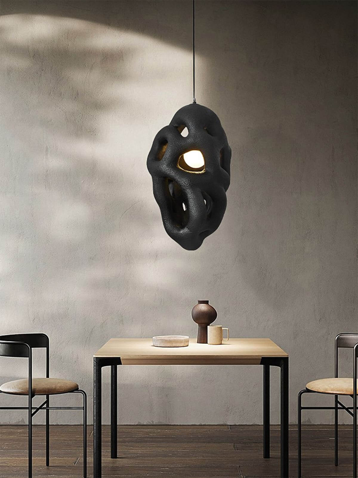 Tavra Resin Pendant Lamp