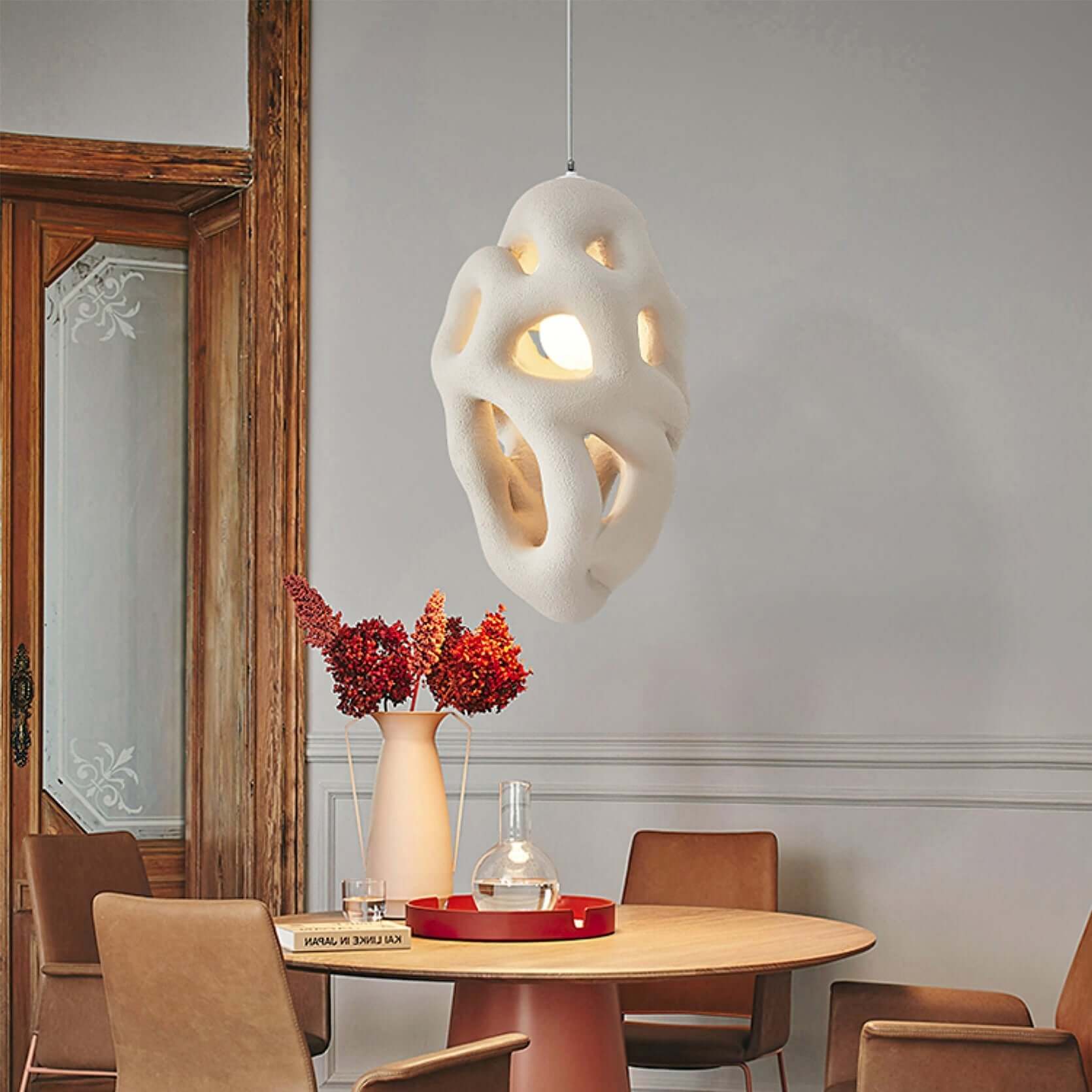 Tavra Resin Pendant Lamp