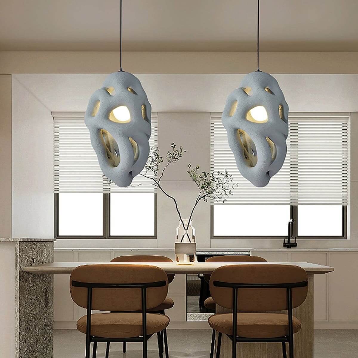 Tavra Resin Pendant Lamp