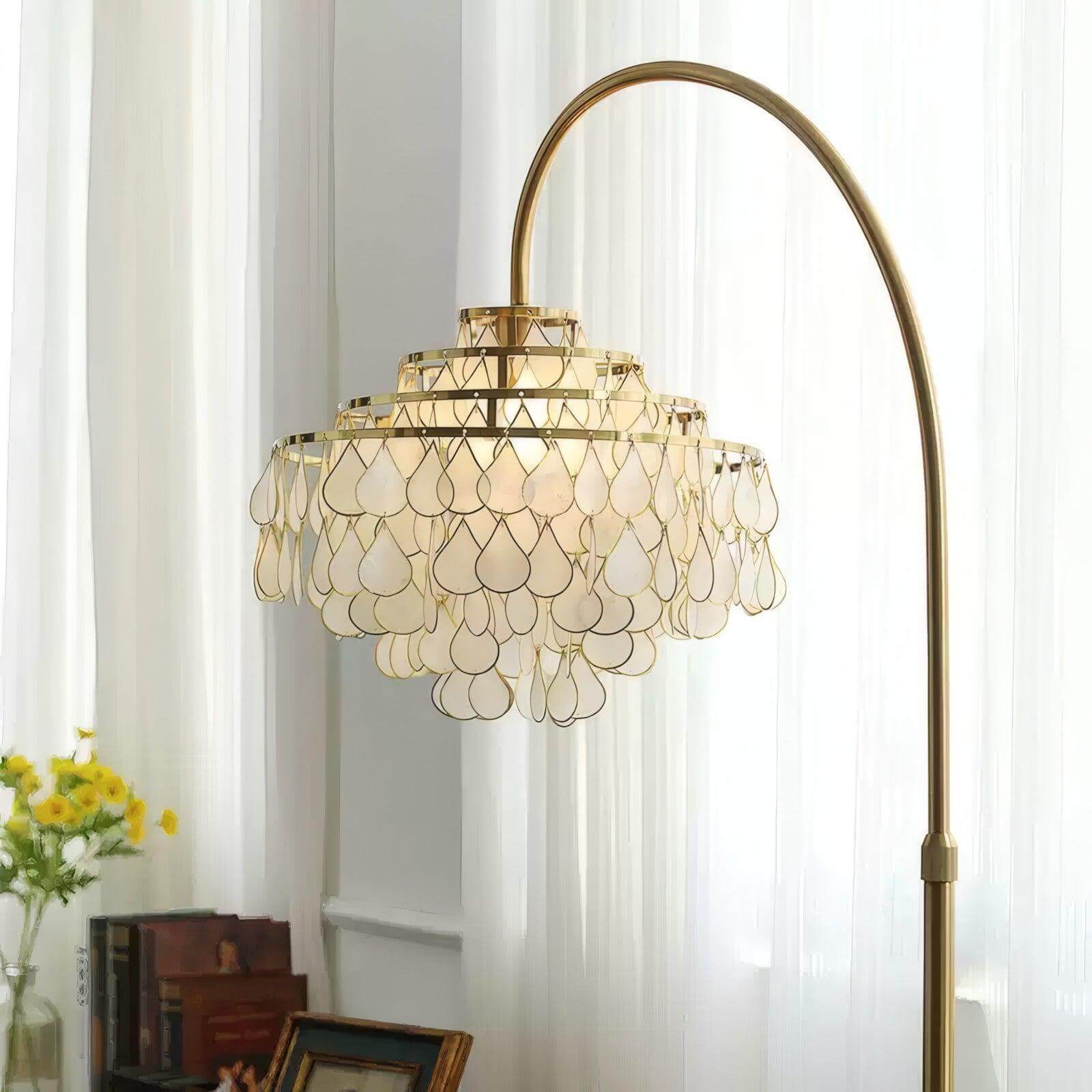 Teardrops Shell Arc Floor Lamp