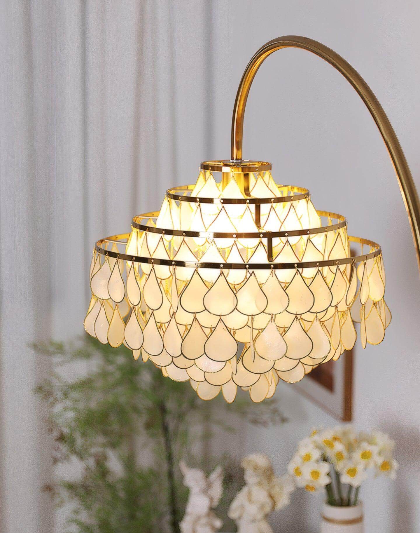 Teardrops Shell Arc Floor Lamp