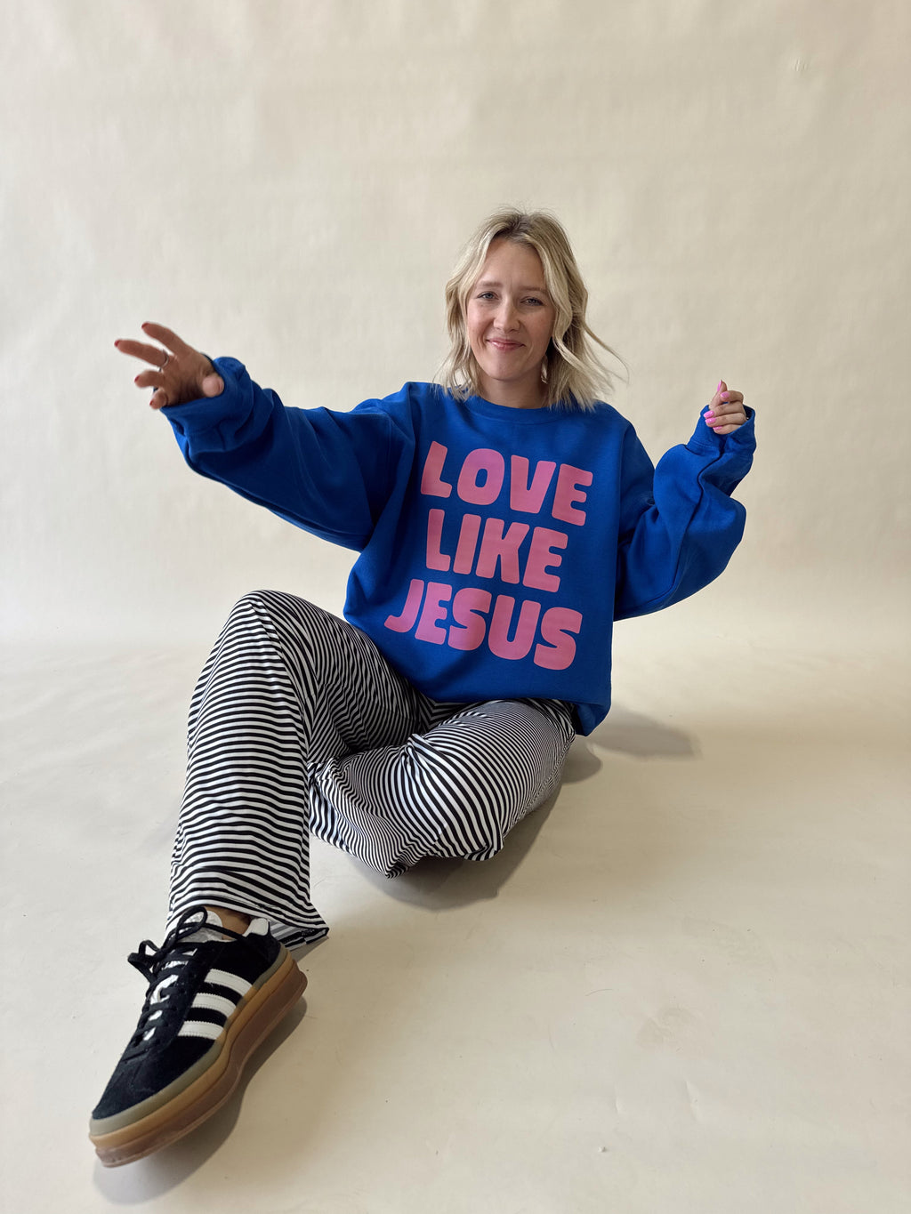 Love Like Jesus Crewneck