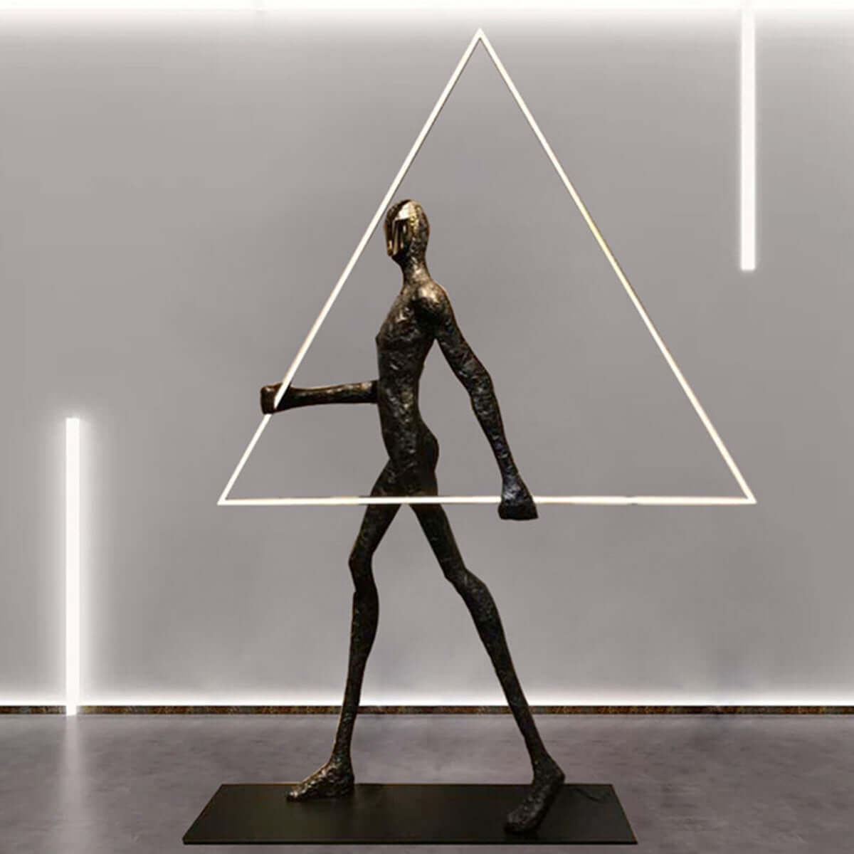 Tivoro Triangle Floor Lamp