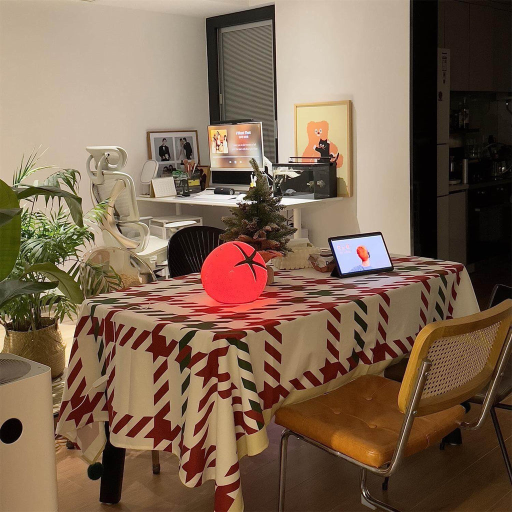 Tomato Table Lamp