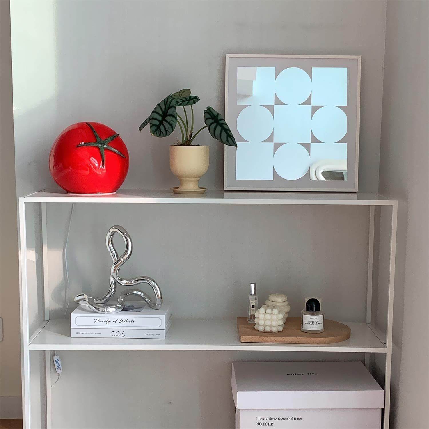 Tomato Table Lamp