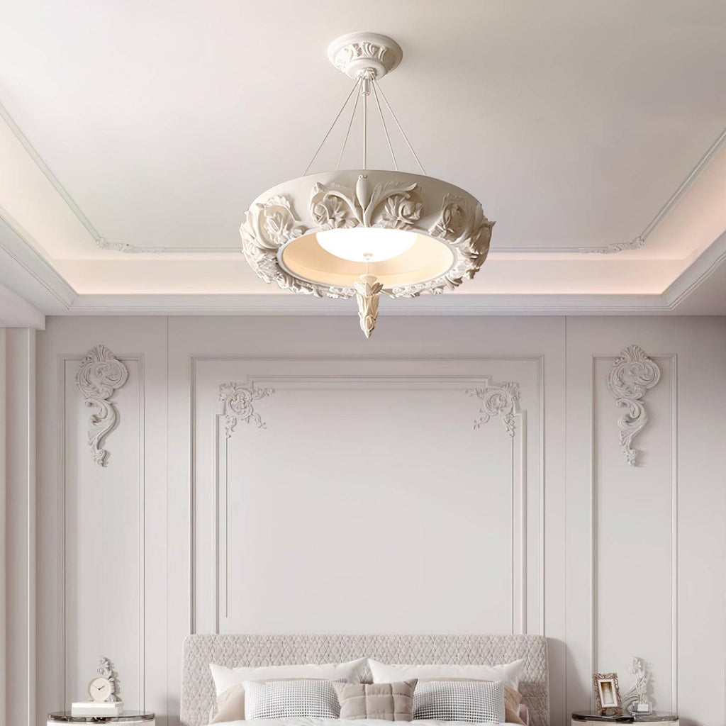 Uvilo Resin Chandelier
