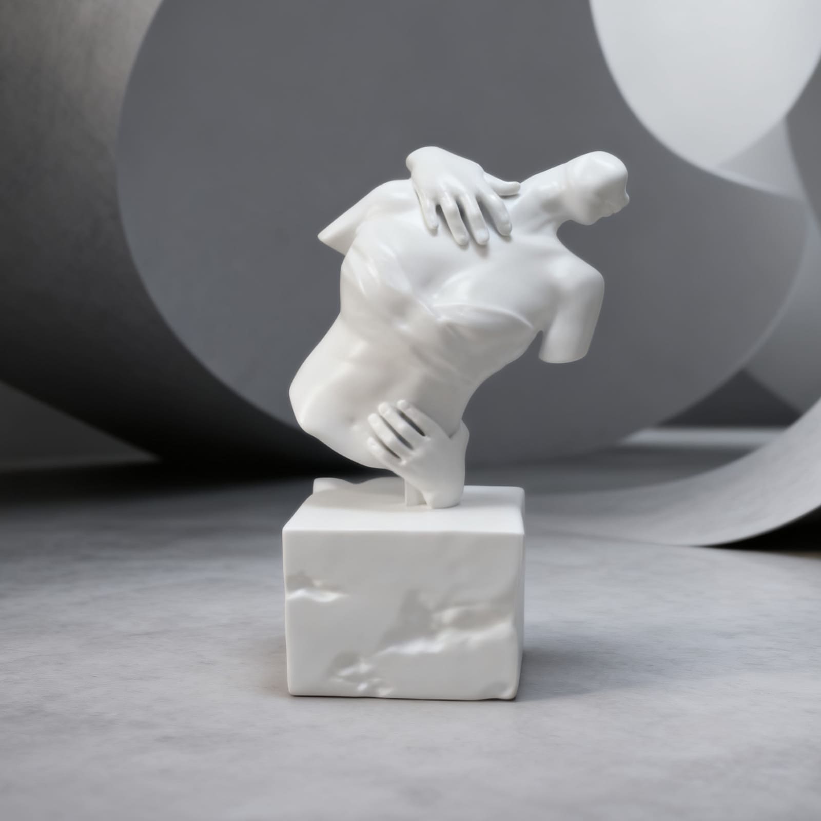 Valeno Sculpture