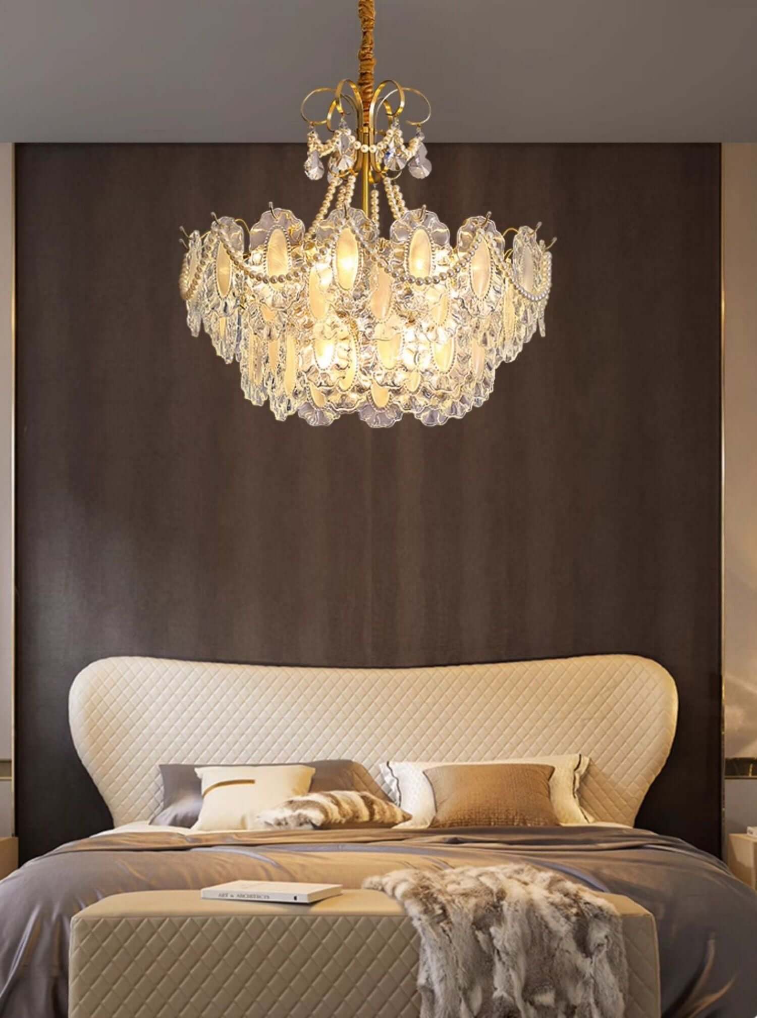 Vatina Chandelier