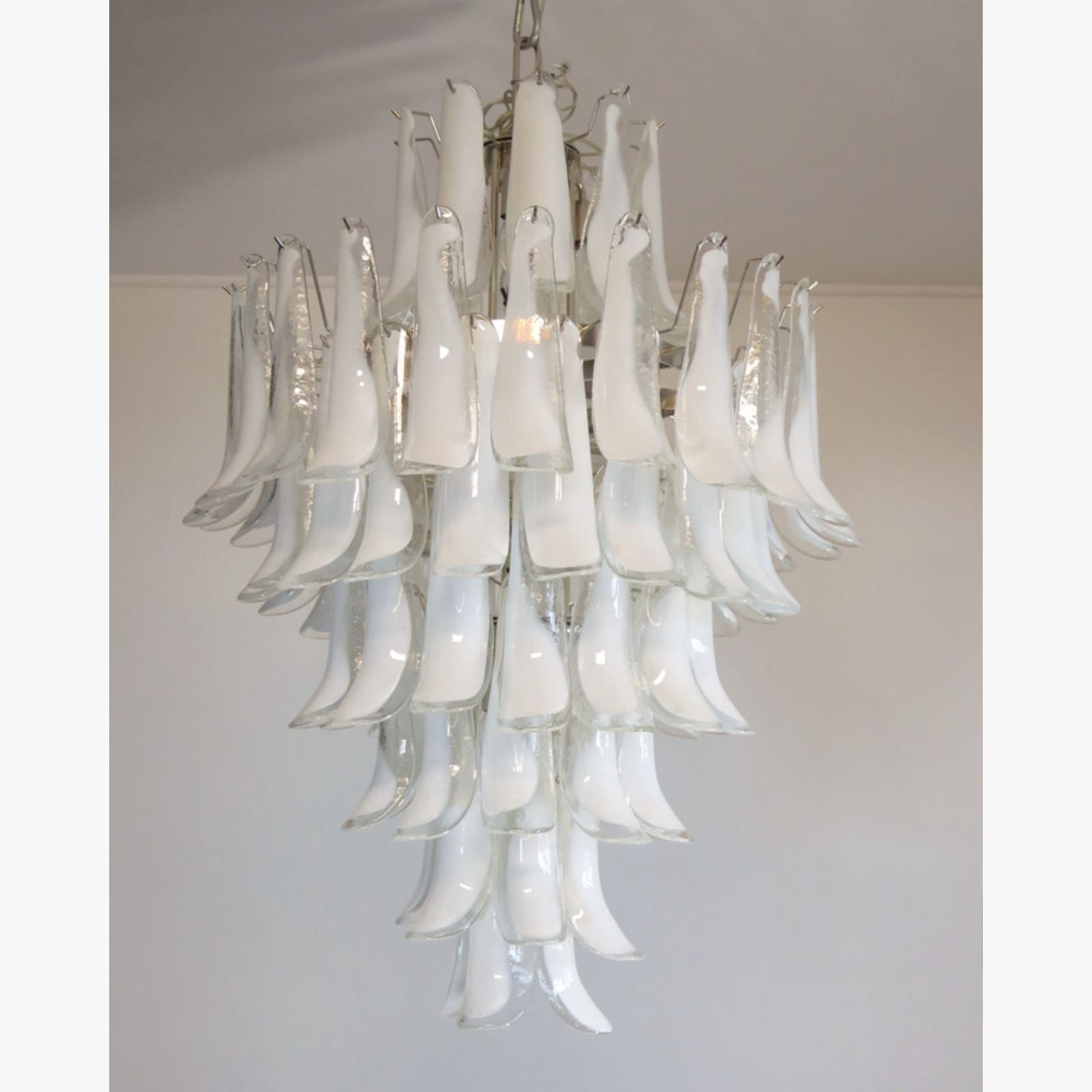 Vekla Chandelier