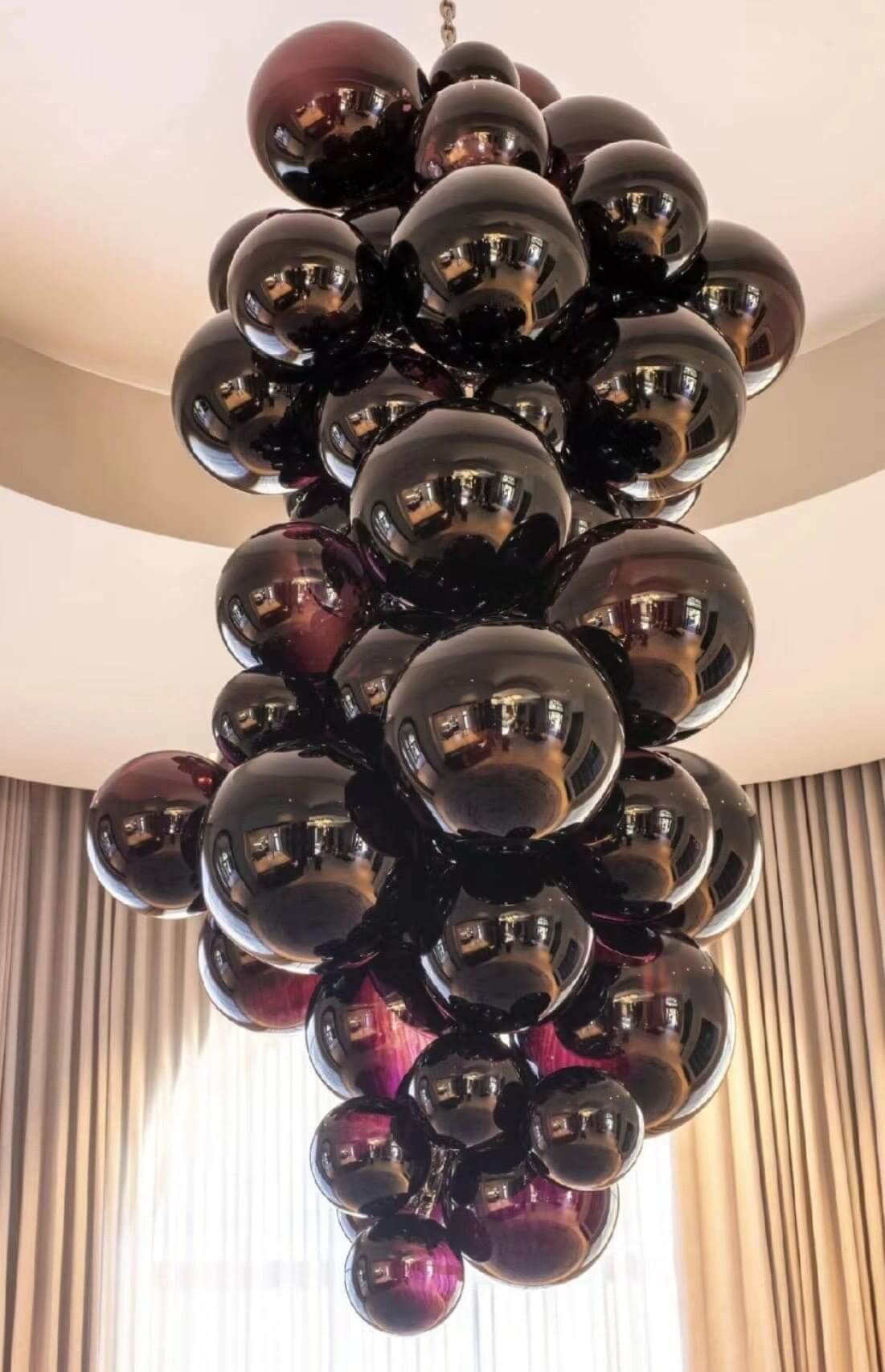Velymo Chandelier
