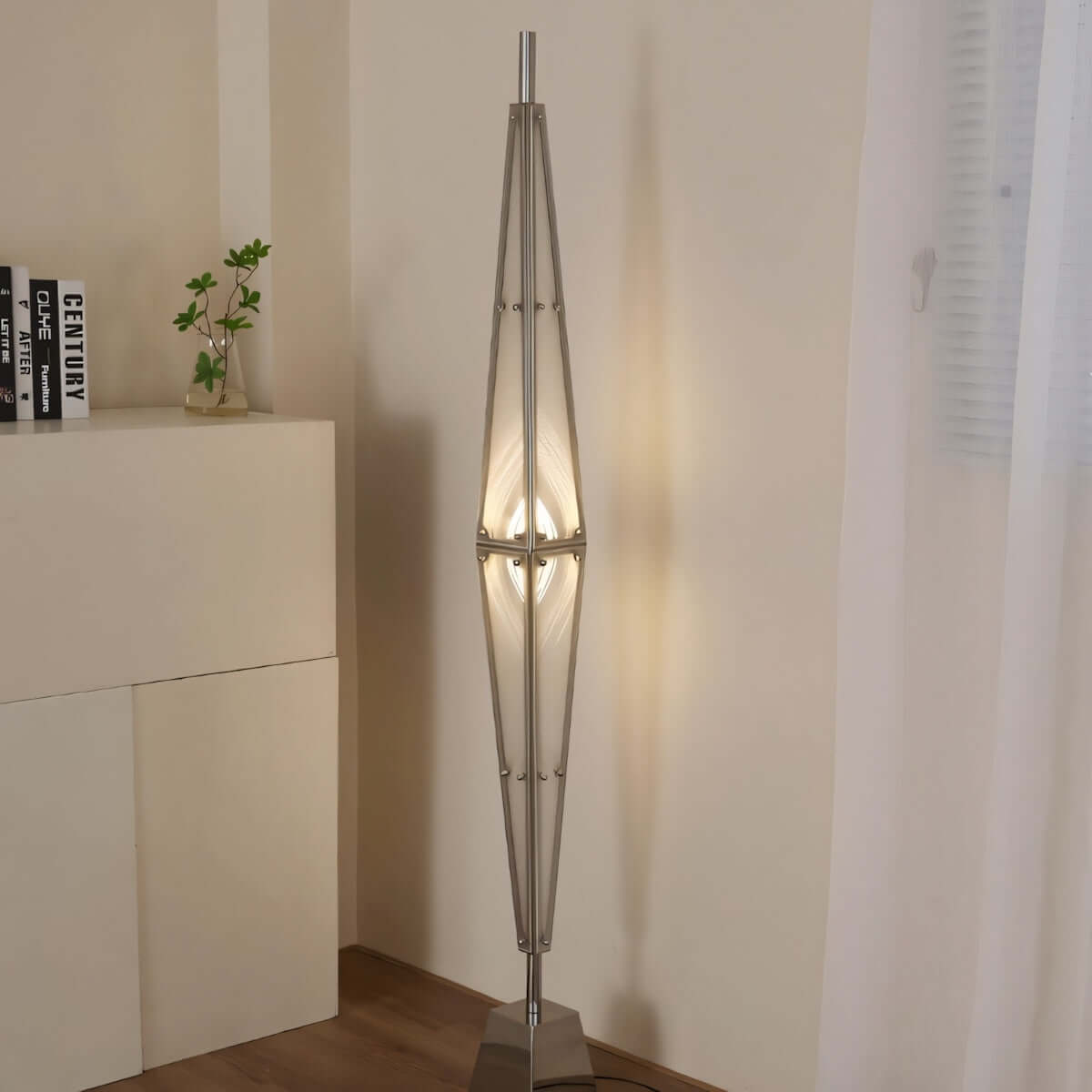 Veyora Floor Lamp