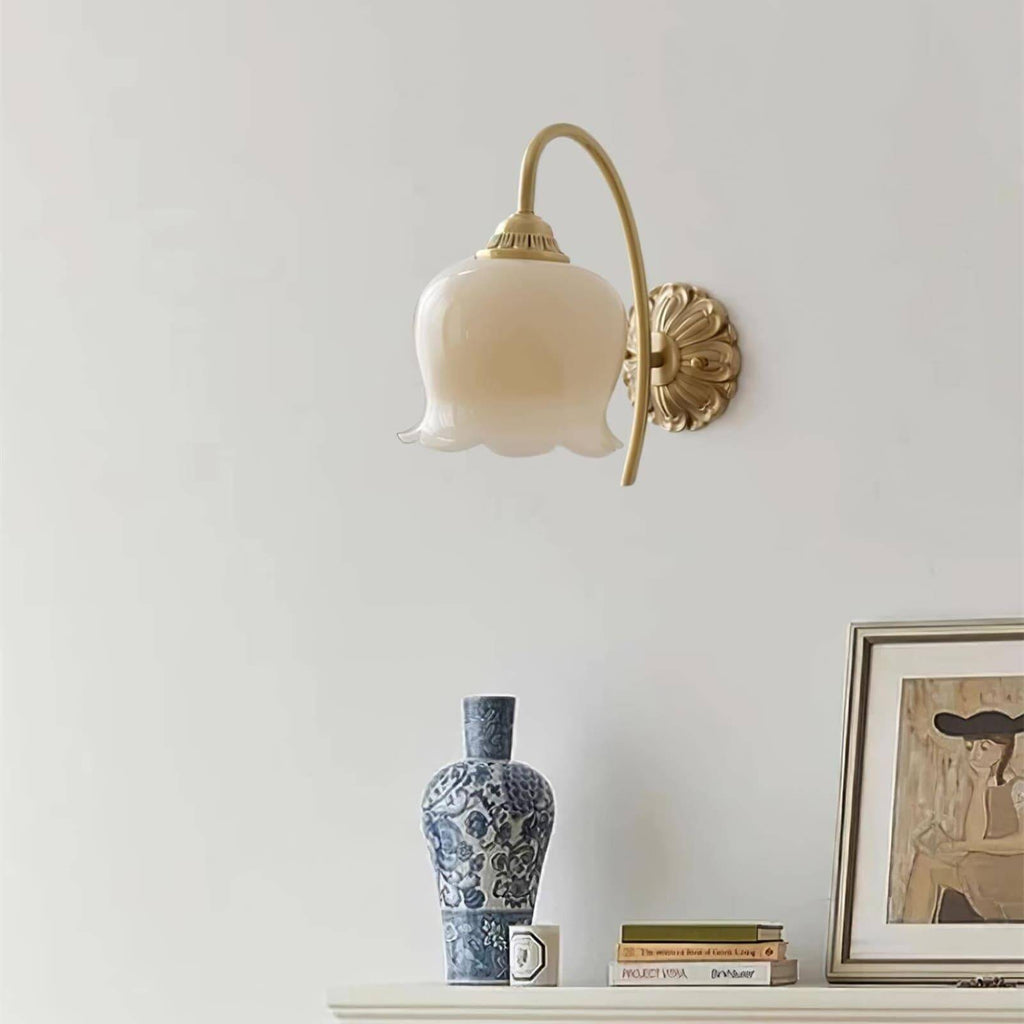 Vintage Mia Wall Lamp