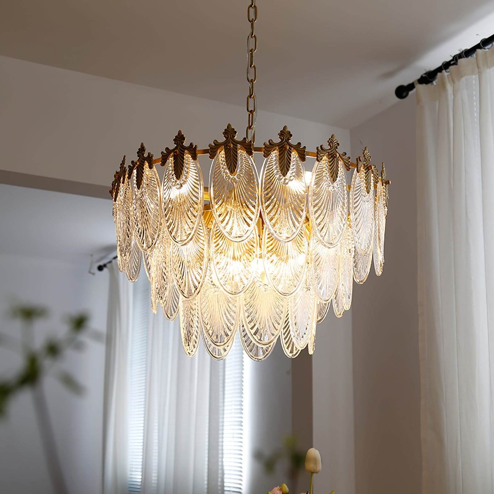 Vynoxi Chandelier