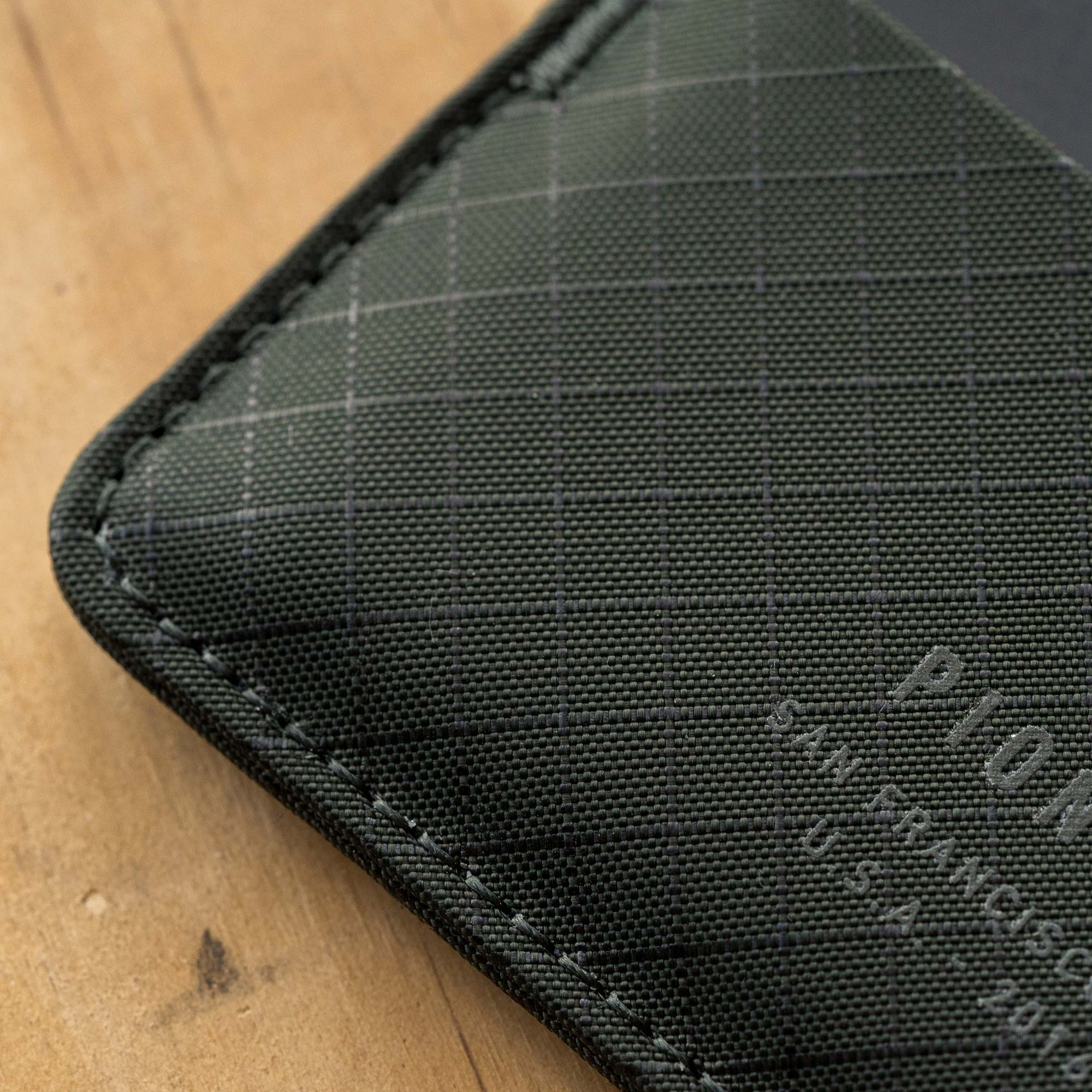 Molecule Cardholder