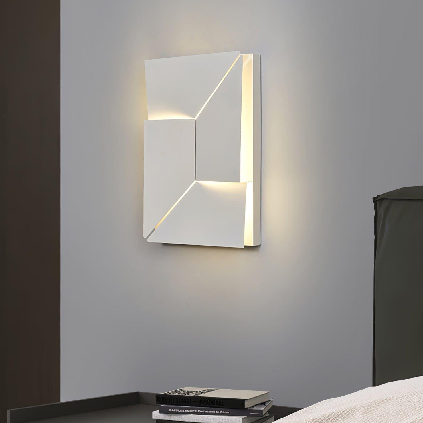 Wall Shadows Wall Lamp