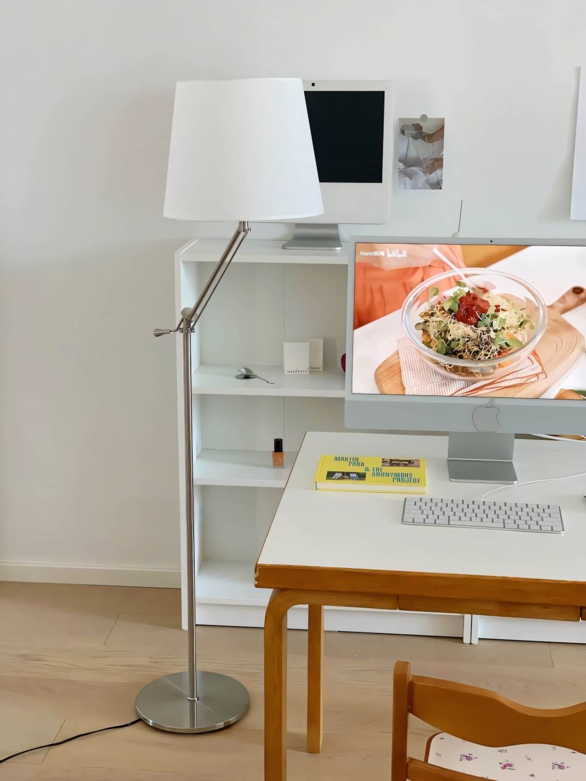 Xindea Floor Lamp