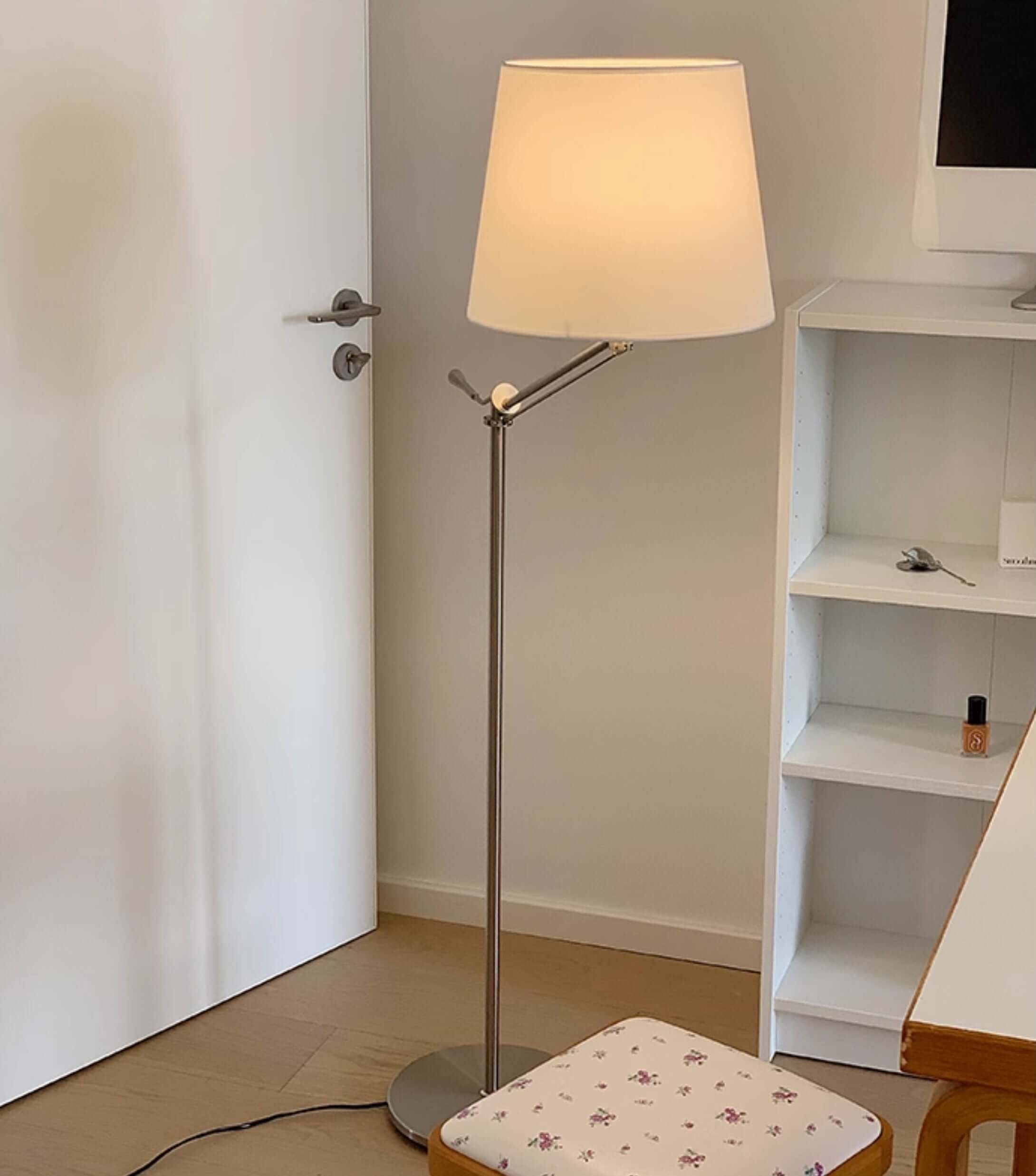 Xindea Floor Lamp