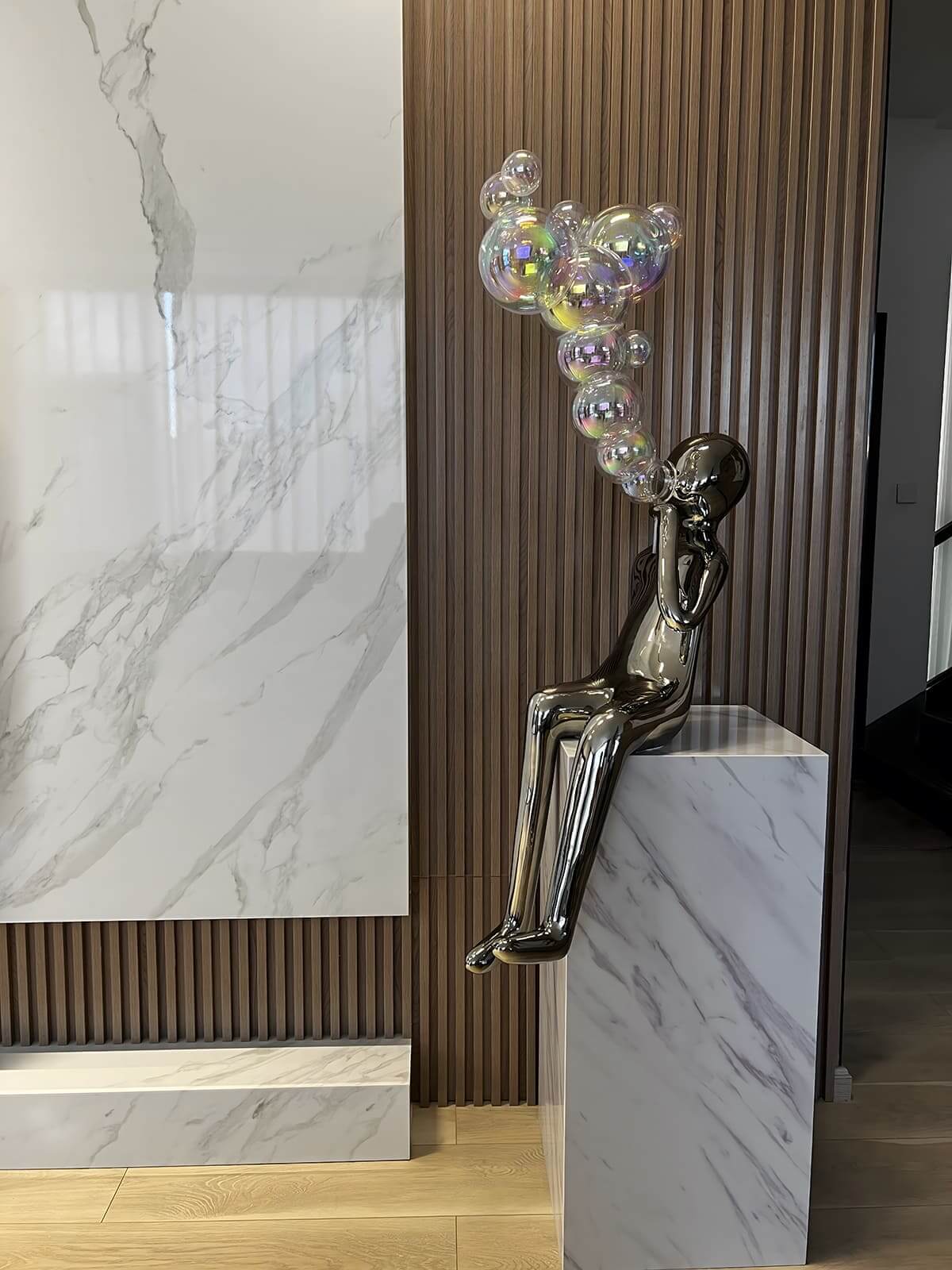 Xynka Sculpture
