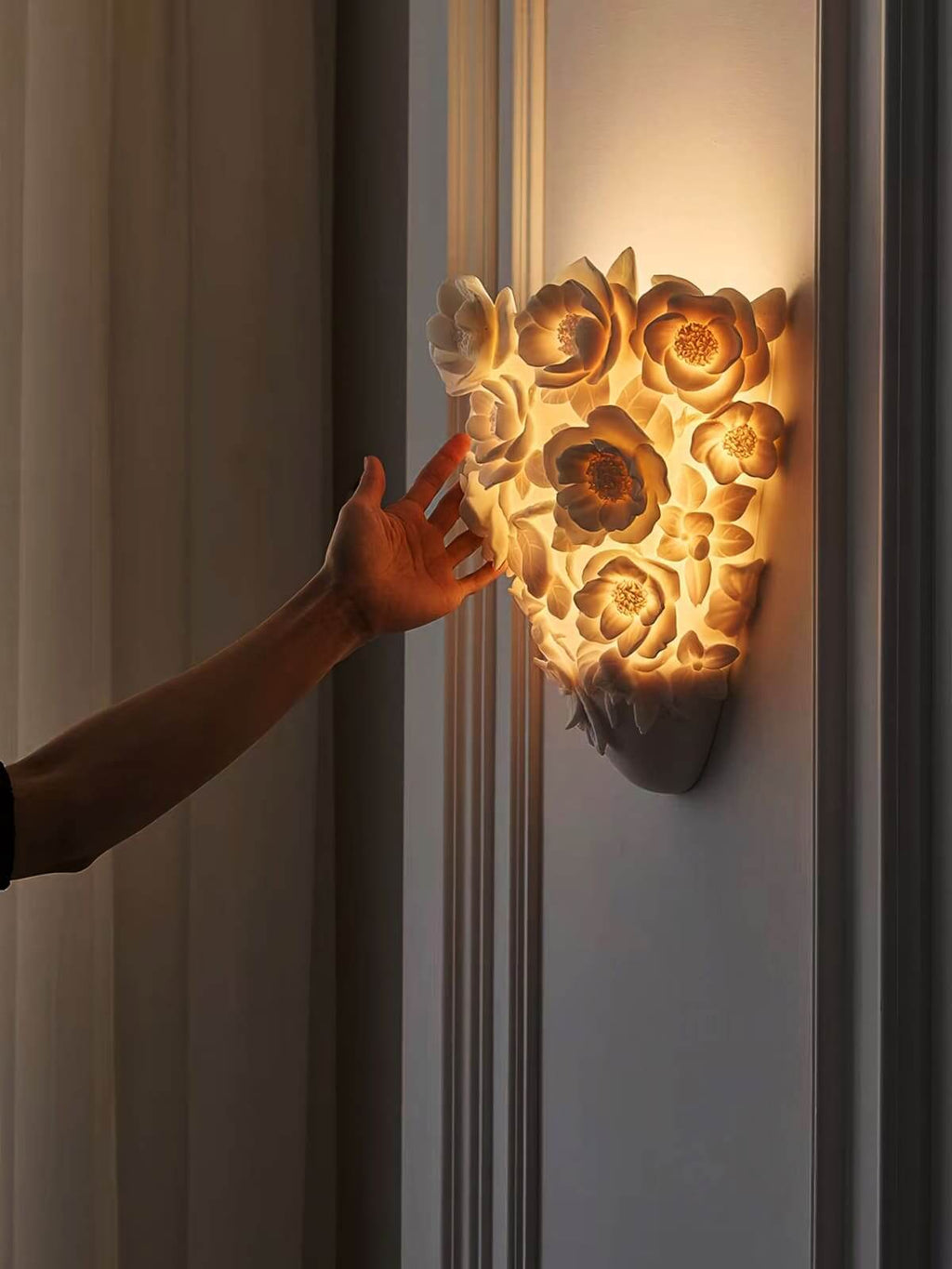 Zantor Wall Light